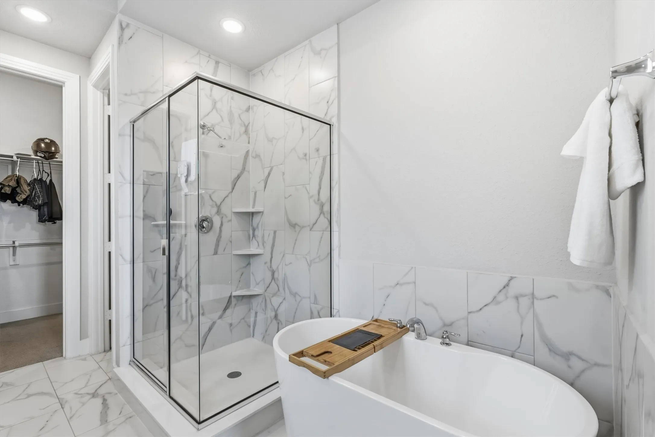 Single Family Residence For Sale in Denton County , 1108 Claiborne Drive, Aubrey, Texas 76227, 4 Bedroom, 3 Bathroom, 3 Garage spaces, 2,497 Sqft, built in 2020, mls#21273325, Real Estate Agent in Aubrey, Homes For Sale in Denton county, Homes For Sale in Aubrey, Realtor in Aubrey Texas, Real Estate Brokerage Independent Realty Texas, Luminita Cordes Realtor