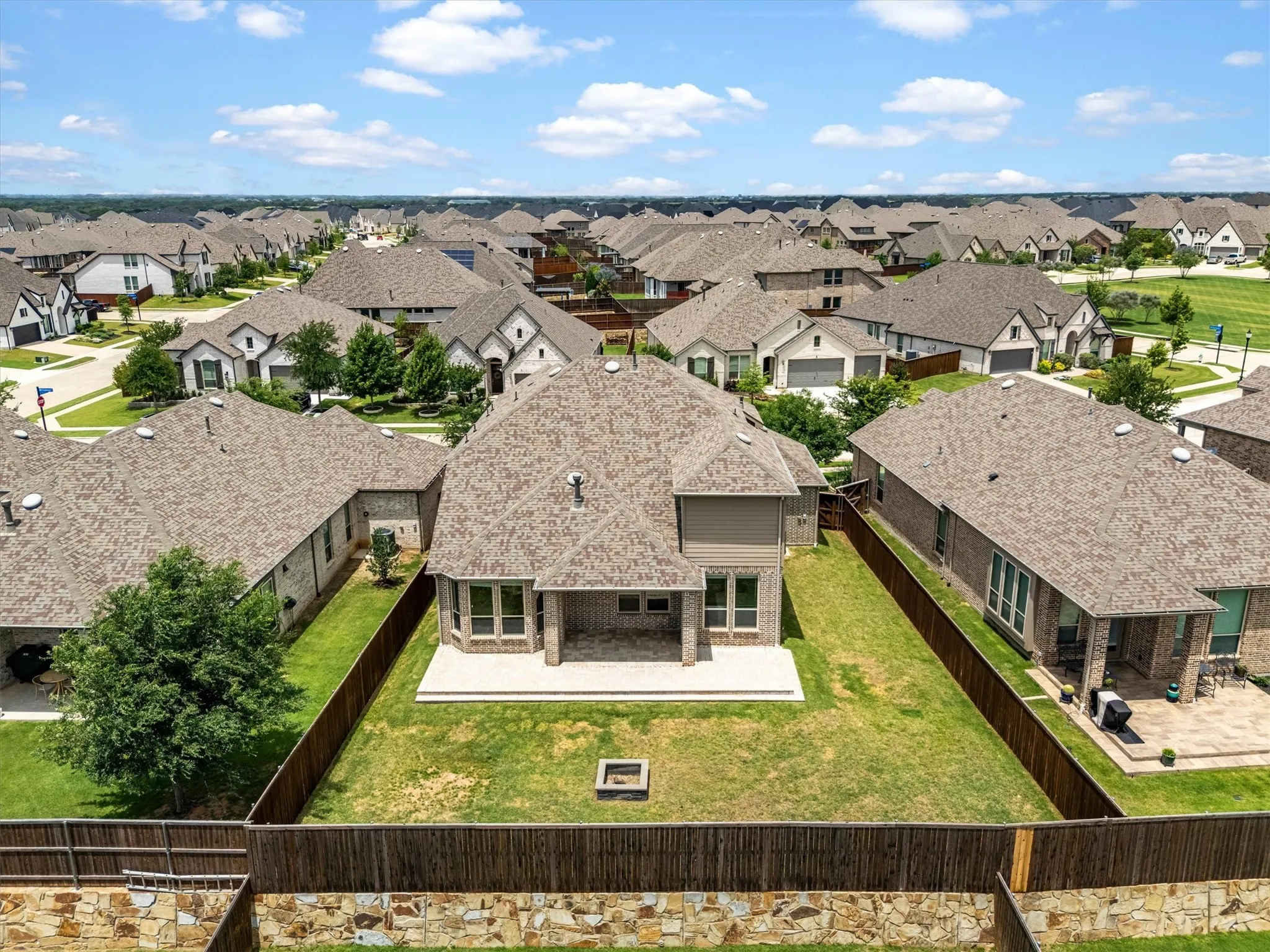 Single Family Residence For Sale in Denton County , 1108 Claiborne Drive, Aubrey, Texas 76227, 4 Bedroom, 3 Bathroom, 3 Garage spaces, 2,497 Sqft, built in 2020, mls#21273325, Real Estate Agent in Aubrey, Homes For Sale in Denton county, Homes For Sale in Aubrey, Realtor in Aubrey Texas, Real Estate Brokerage Independent Realty Texas, Luminita Cordes Realtor