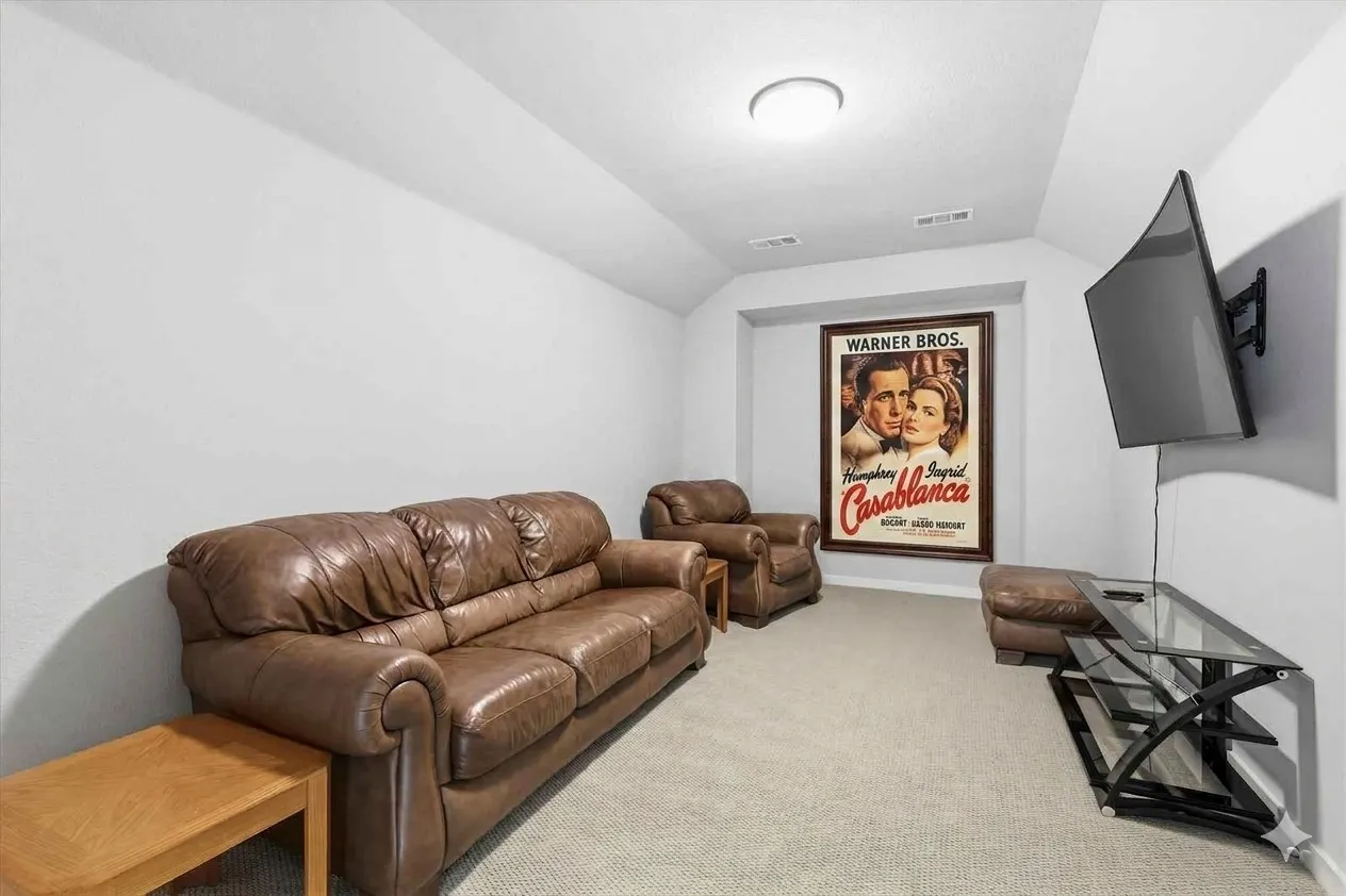 Single Family Residence For Sale in Denton County , 1108 Claiborne Drive, Aubrey, Texas 76227, 4 Bedroom, 3 Bathroom, 3 Garage spaces, 2,497 Sqft, built in 2020, mls#21273325, Real Estate Agent in Aubrey, Homes For Sale in Denton county, Homes For Sale in Aubrey, Realtor in Aubrey Texas, Real Estate Brokerage Independent Realty Texas, Luminita Cordes Realtor