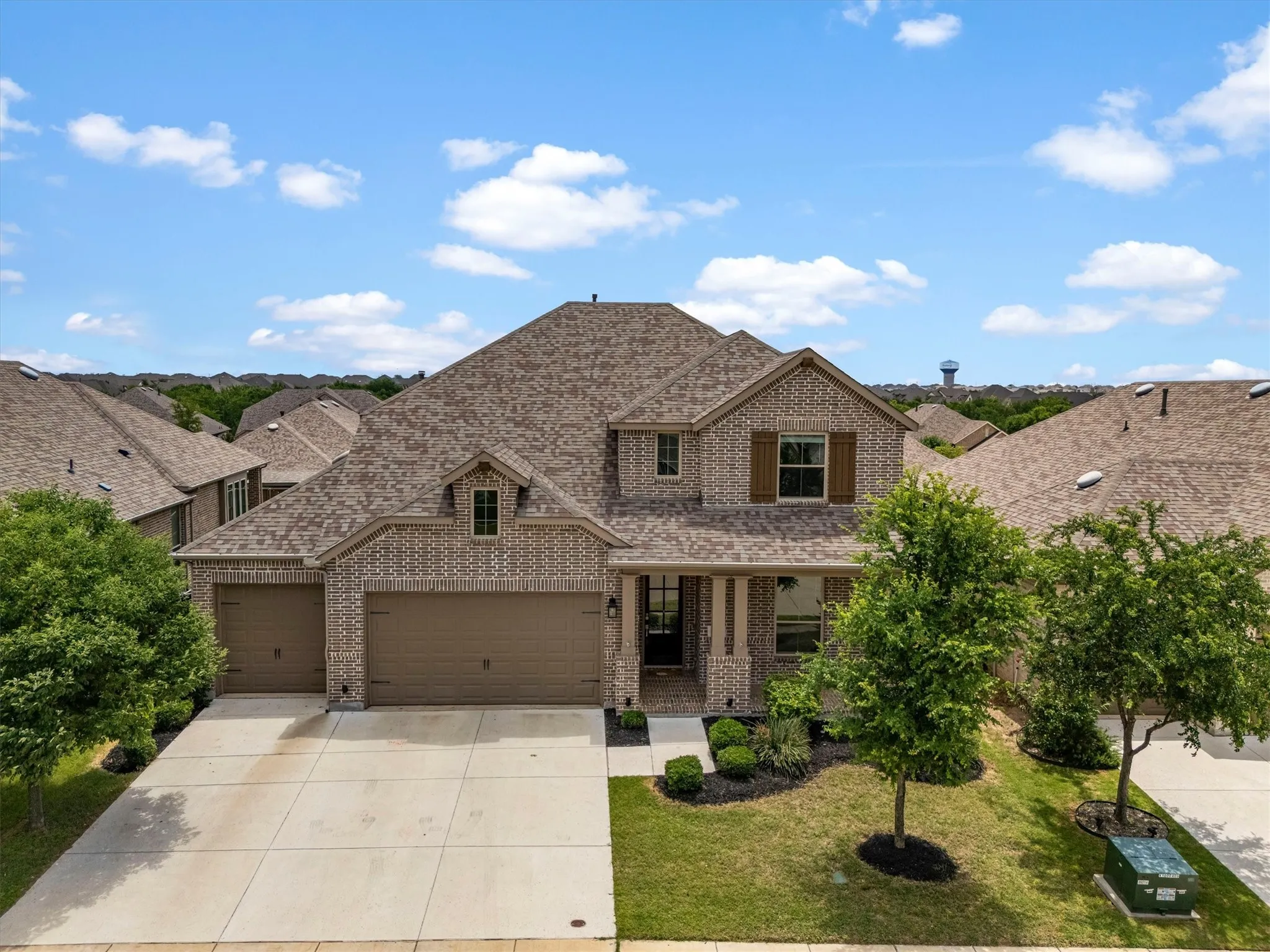 Single Family Residence For Sale in Denton County , 1108 Claiborne Drive, Aubrey, Texas 76227, 4 Bedroom, 3 Bathroom, 3 Garage spaces, 2,497 Sqft, built in 2020, mls#21273325, Real Estate Agent in Aubrey, Homes For Sale in Denton county, Homes For Sale in Aubrey, Realtor in Aubrey Texas, Real Estate Brokerage Independent Realty Texas, Luminita Cordes Realtor