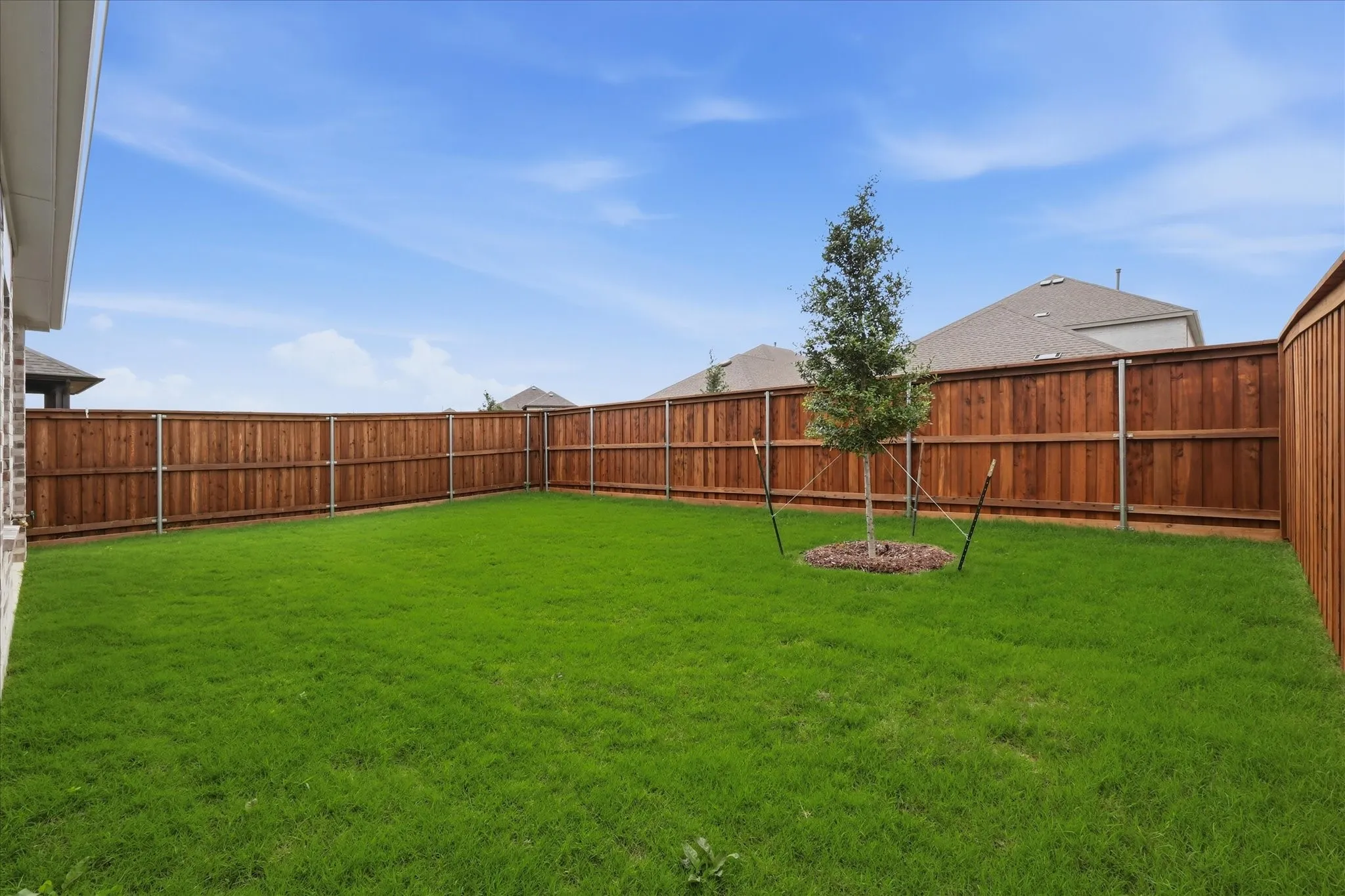 Single Family Residence For Rent in Denton County , 937 lost mine Trail, Little Elm, Texas 75068, 4 Bedrooms, 3 Bathrooms, 2 Garage spaces, 2,498 Sqft, built in 2026, Price $2,700, mls#21273167, Real Estate Agent in Little Elm, Homes For Rent in Denton county, Homes For Rent in Little Elm, Realtor in Little Elm Texas, Real Estate Brokerage Independent Realty Texas, Luminita Cordes Realtor