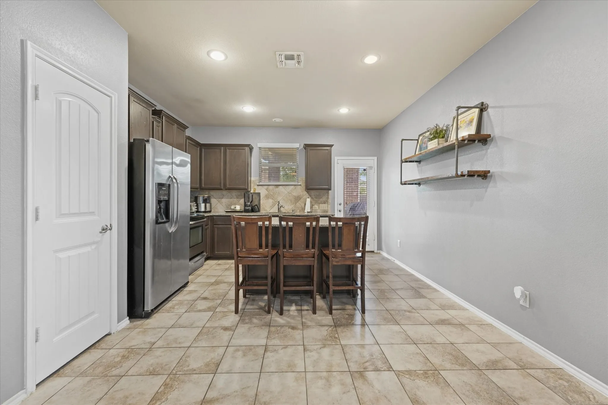 Single Family Residence For Sale in Denton County , 8833 Tenderfoot Lane, Aubrey, Texas 76227, 4 Bedroom, 3 Bathroom, 2 Garage spaces, 1,555 Sqft, built in 2016, mls#21273501, Real Estate Agent in Aubrey, Homes For Sale in Denton county, Homes For Sale in Aubrey, Realtor in Aubrey Texas, Real Estate Brokerage Independent Realty Texas, Luminita Cordes Realtor