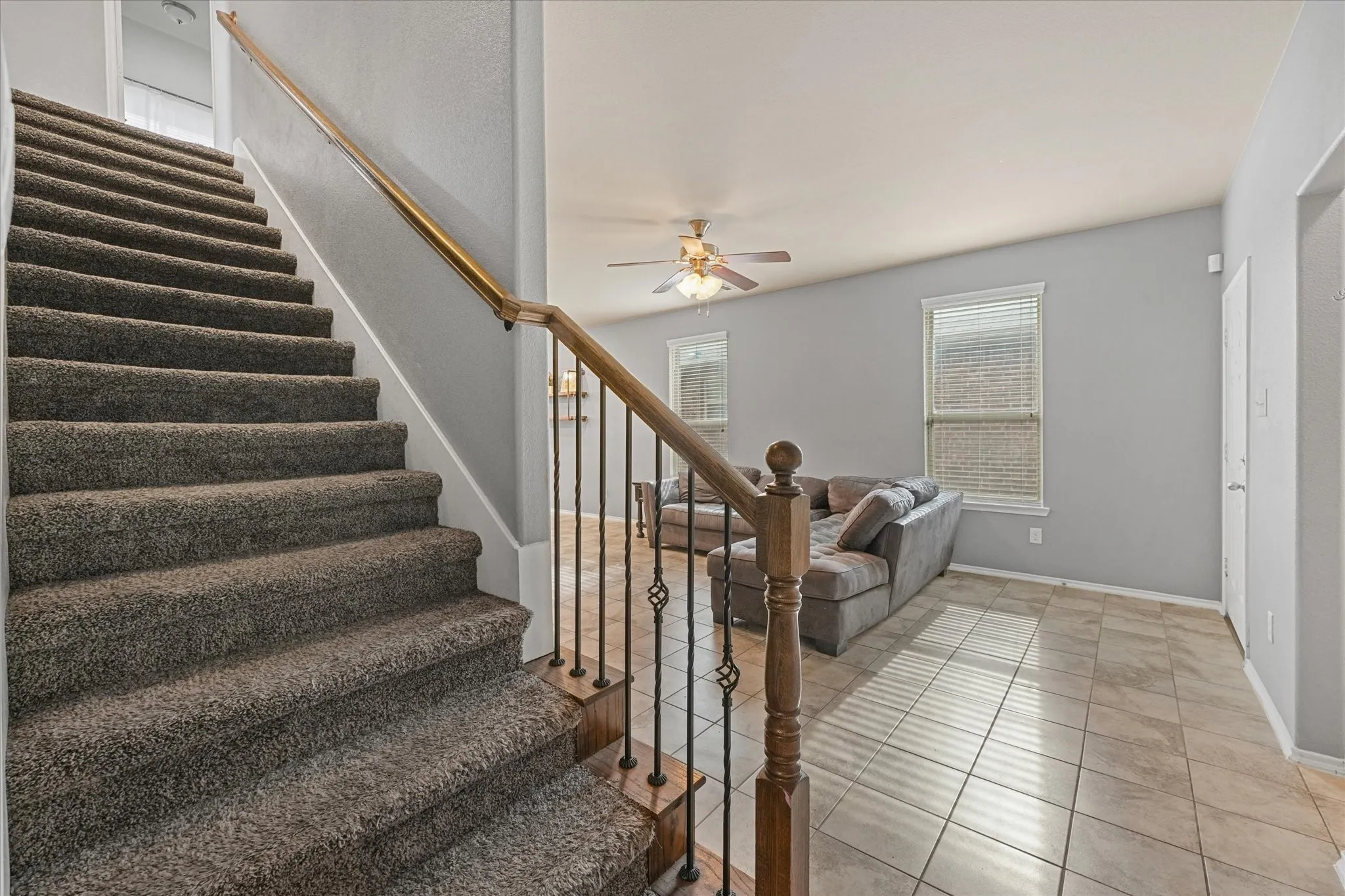 Single Family Residence For Sale in Denton County , 8833 Tenderfoot Lane, Aubrey, Texas 76227, 4 Bedroom, 3 Bathroom, 2 Garage spaces, 1,555 Sqft, built in 2016, mls#21273501, Real Estate Agent in Aubrey, Homes For Sale in Denton county, Homes For Sale in Aubrey, Realtor in Aubrey Texas, Real Estate Brokerage Independent Realty Texas, Luminita Cordes Realtor