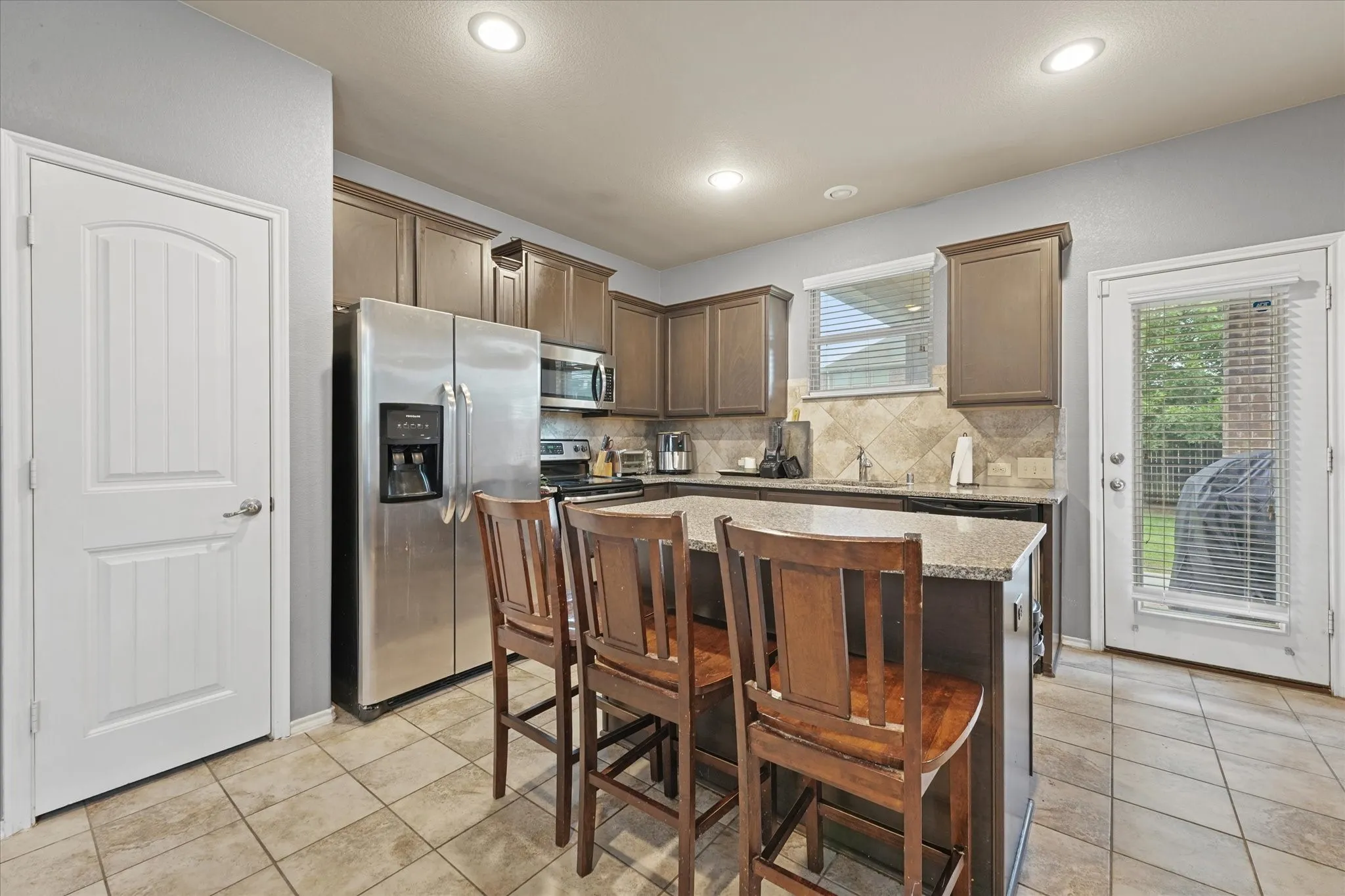 Single Family Residence For Sale in Denton County , 8833 Tenderfoot Lane, Aubrey, Texas 76227, 4 Bedroom, 3 Bathroom, 2 Garage spaces, 1,555 Sqft, built in 2016, mls#21273501, Real Estate Agent in Aubrey, Homes For Sale in Denton county, Homes For Sale in Aubrey, Realtor in Aubrey Texas, Real Estate Brokerage Independent Realty Texas, Luminita Cordes Realtor