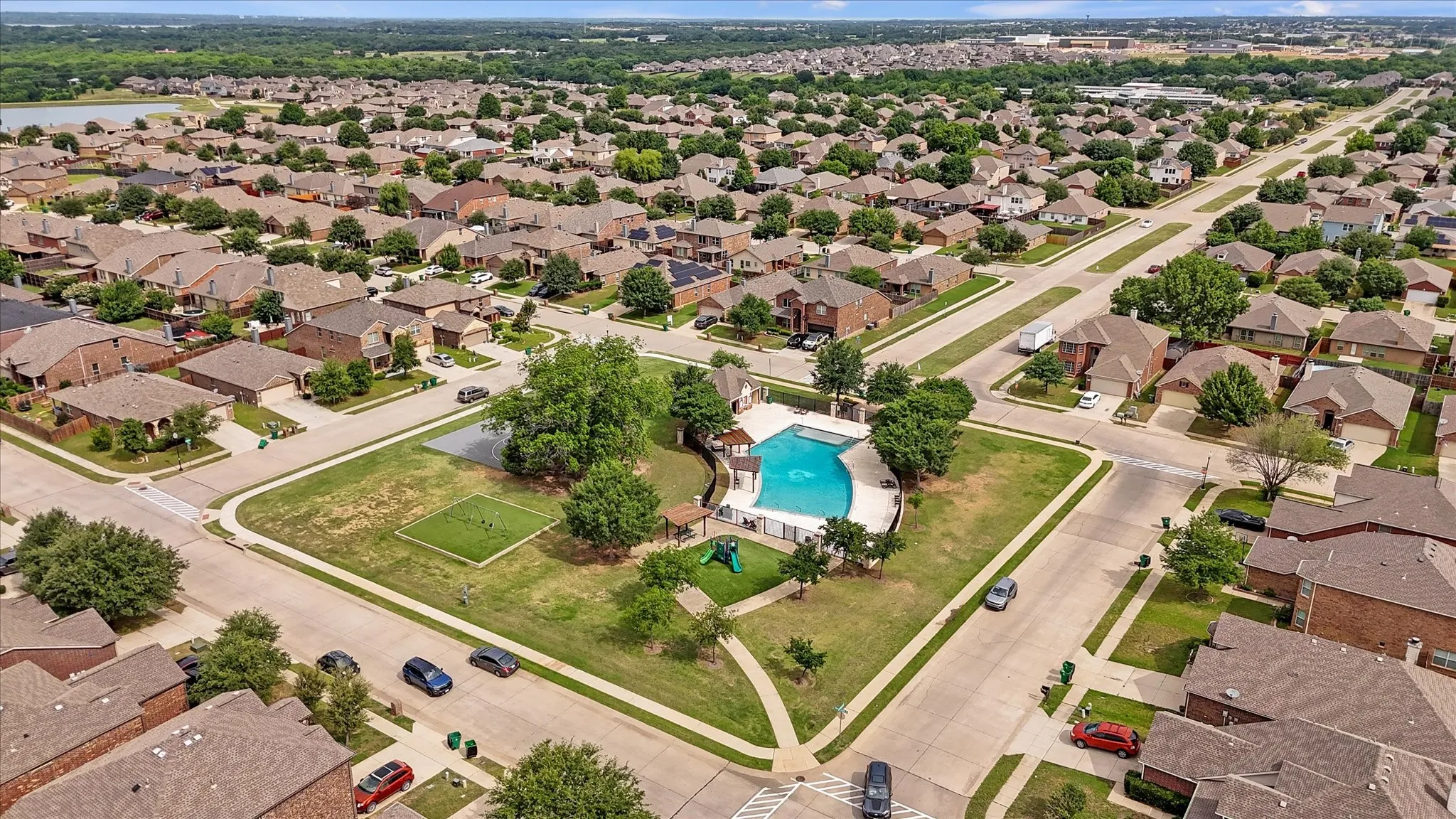 Single Family Residence For Sale in Denton County , 8833 Tenderfoot Lane, Aubrey, Texas 76227, 4 Bedroom, 3 Bathroom, 2 Garage spaces, 1,555 Sqft, built in 2016, mls#21273501, Real Estate Agent in Aubrey, Homes For Sale in Denton county, Homes For Sale in Aubrey, Realtor in Aubrey Texas, Real Estate Brokerage Independent Realty Texas, Luminita Cordes Realtor