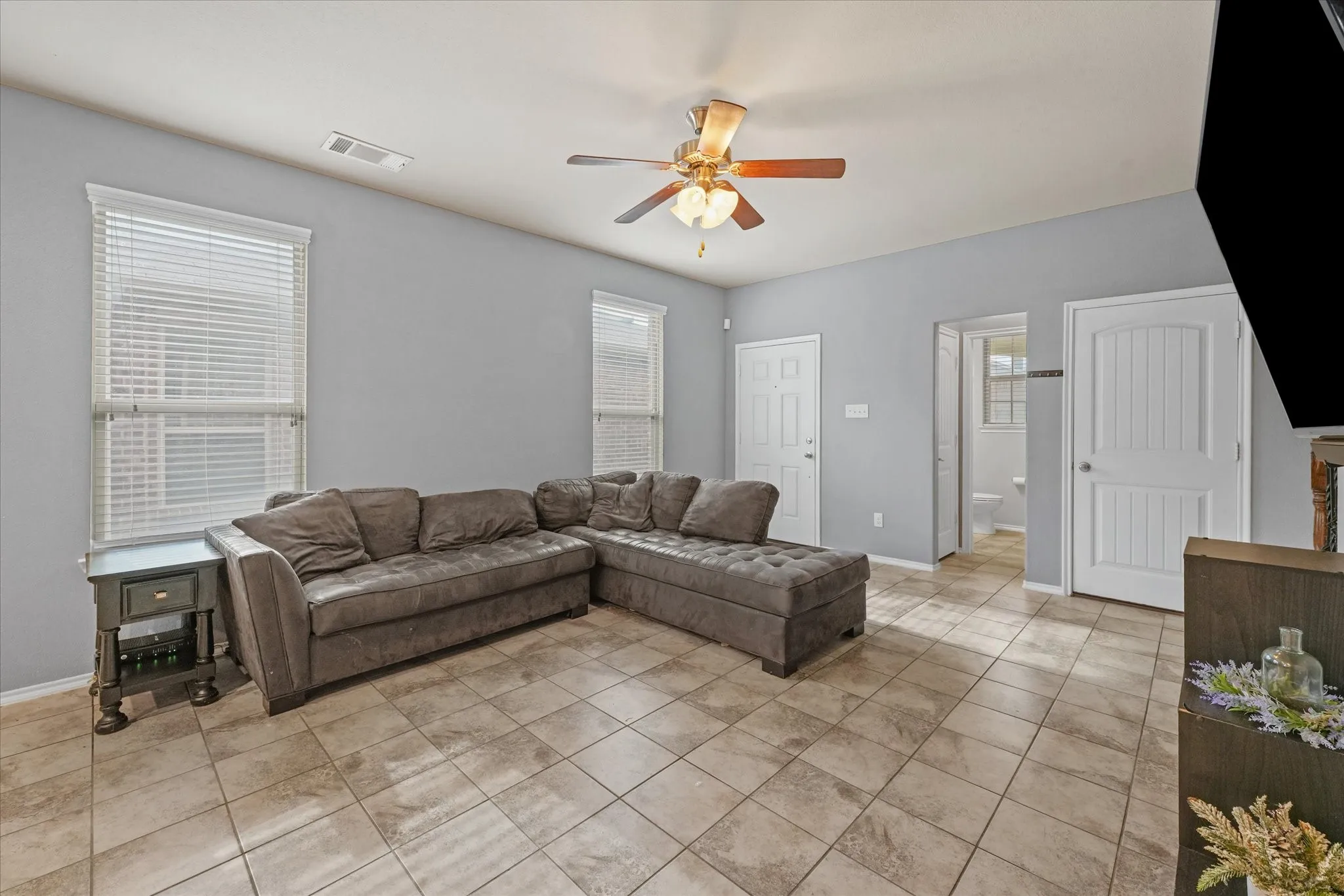 Single Family Residence For Sale in Denton County , 8833 Tenderfoot Lane, Aubrey, Texas 76227, 4 Bedroom, 3 Bathroom, 2 Garage spaces, 1,555 Sqft, built in 2016, mls#21273501, Real Estate Agent in Aubrey, Homes For Sale in Denton county, Homes For Sale in Aubrey, Realtor in Aubrey Texas, Real Estate Brokerage Independent Realty Texas, Luminita Cordes Realtor