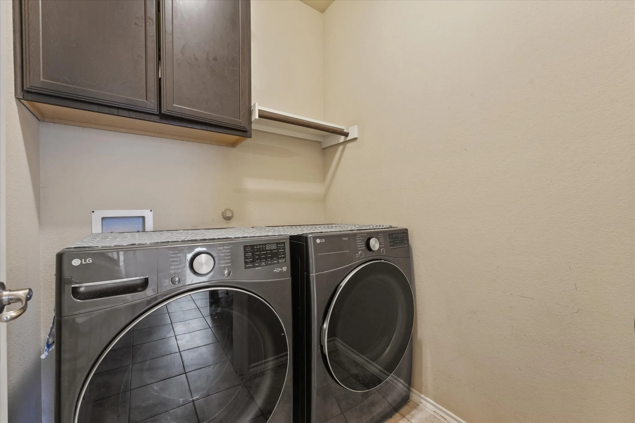 Single Family Residence For Sale in Denton County , 8833 Tenderfoot Lane, Aubrey, Texas 76227, 4 Bedroom, 3 Bathroom, 2 Garage spaces, 1,555 Sqft, built in 2016, mls#21273501, Real Estate Agent in Aubrey, Homes For Sale in Denton county, Homes For Sale in Aubrey, Realtor in Aubrey Texas, Real Estate Brokerage Independent Realty Texas, Luminita Cordes Realtor