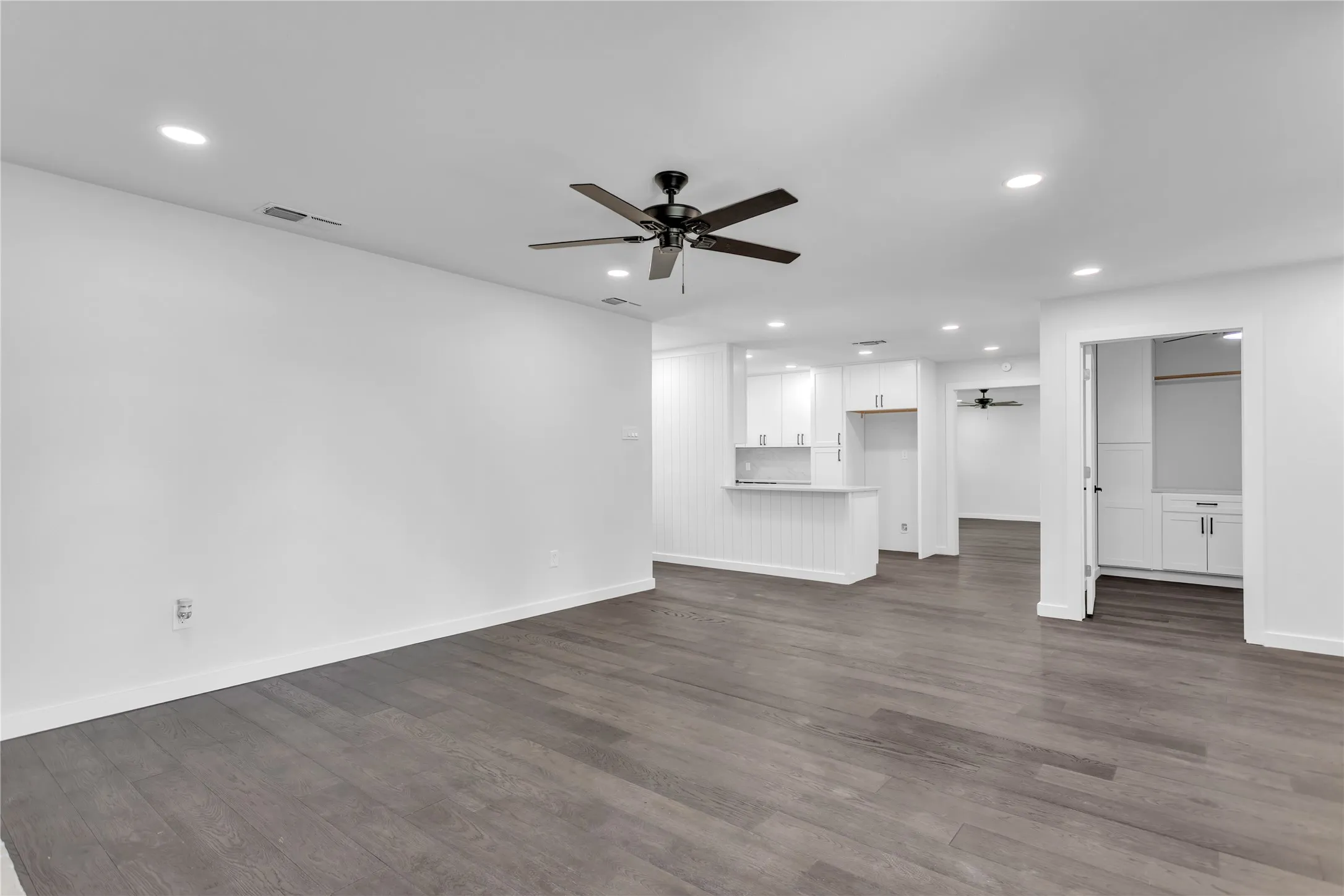 Single Family Residence For Sale in Freestone County , 110 Twin Circle, Wortham, Texas 76693, 3 Bedroom, 2 Bathroom, Garage spaces, 2,023 Sqft, built in 1970, mls#21273535, Real Estate Agent in Wortham, Homes For Sale in Freestone county, Homes For Sale in Wortham, Realtor in Wortham Texas, Real Estate Brokerage Independent Realty Texas, Luminita Cordes Realtor