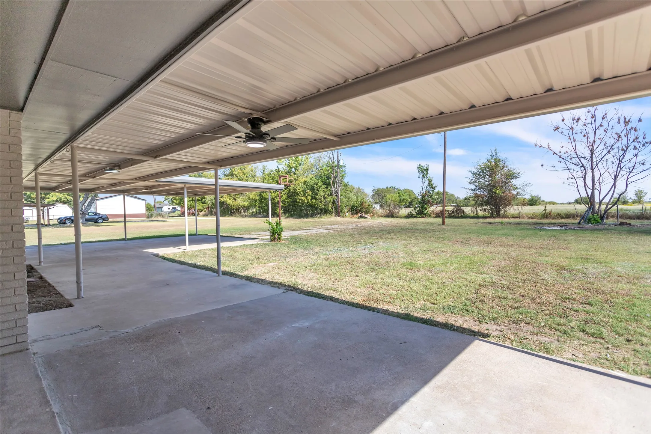 Single Family Residence For Sale in Freestone County , 110 Twin Circle, Wortham, Texas 76693, 3 Bedroom, 2 Bathroom, Garage spaces, 2,023 Sqft, built in 1970, mls#21273535, Real Estate Agent in Wortham, Homes For Sale in Freestone county, Homes For Sale in Wortham, Realtor in Wortham Texas, Real Estate Brokerage Independent Realty Texas, Luminita Cordes Realtor
