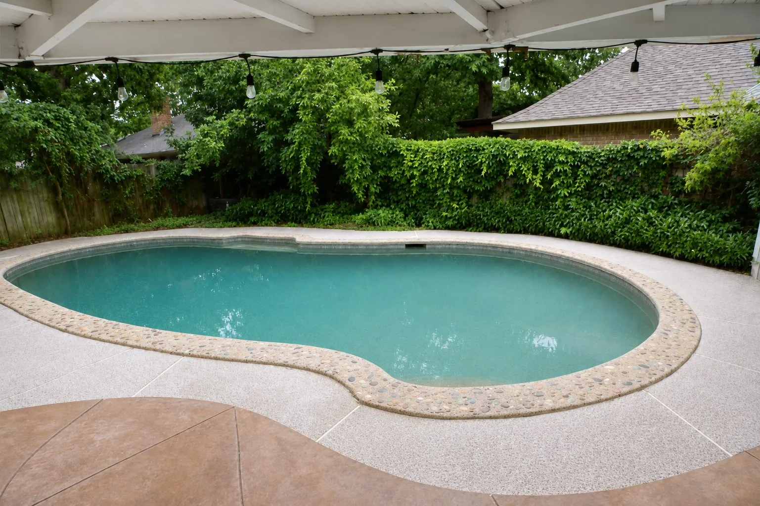 Single Family Residence For Sale in Tarrant County , 3302 Westgrove Drive, Arlington, Texas 76001, 5 Bedroom, 4 Bathroom, 2 Garage spaces, 2,341 Sqft, built in 1985, mls#21273553, Real Estate Agent in Arlington, Homes For Sale in Tarrant county, Homes For Sale in Arlington, Realtor in Arlington Texas, Real Estate Brokerage Independent Realty Texas, Luminita Cordes Realtor