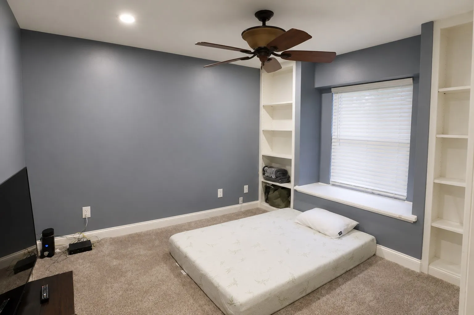 Single Family Residence For Sale in Tarrant County , 3302 Westgrove Drive, Arlington, Texas 76001, 5 Bedroom, 4 Bathroom, 2 Garage spaces, 2,341 Sqft, built in 1985, mls#21273553, Real Estate Agent in Arlington, Homes For Sale in Tarrant county, Homes For Sale in Arlington, Realtor in Arlington Texas, Real Estate Brokerage Independent Realty Texas, Luminita Cordes Realtor