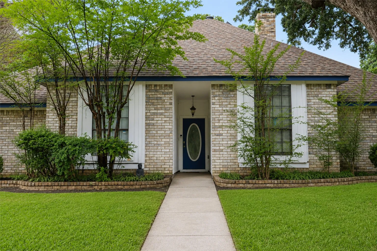 Single Family Residence For Sale in Tarrant County , 3302 Westgrove Drive, Arlington, Texas 76001, 5 Bedroom, 4 Bathroom, 2 Garage spaces, 2,341 Sqft, built in 1985, mls#21273553, Real Estate Agent in Arlington, Homes For Sale in Tarrant county, Homes For Sale in Arlington, Realtor in Arlington Texas, Real Estate Brokerage Independent Realty Texas, Luminita Cordes Realtor