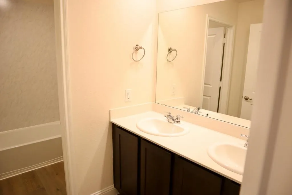 Single Family Residence For Rent in Grayson County , 3902 Nature Court, Denison, Texas 75020, 4 Bedrooms, 4 Bathrooms, 2 Garage spaces, 2,218 Sqft, built in 2023, Price $2,450, mls#21273017, Real Estate Agent in Denison, Homes For Rent in Grayson county, Homes For Rent in Denison, Realtor in Denison Texas, Real Estate Brokerage Independent Realty Texas, Luminita Cordes Realtor