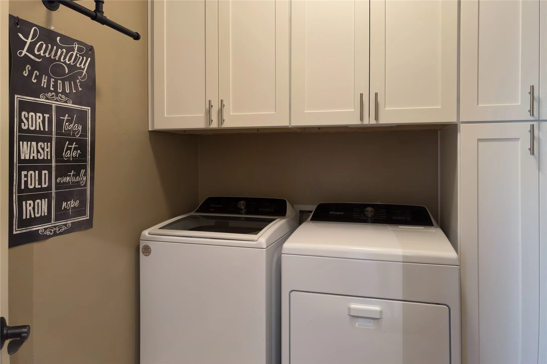 Condominium For Sale in Denton County , 500 Waters Edge Drive 221, Lake Dallas, Texas 75065, 3 Bedroom, 3 Bathroom, 2 Garage spaces, 1,748 Sqft, built in 2005, mls#21273546, Real Estate Agent in Lake Dallas, Homes For Sale in Denton county, Homes For Sale in Lake Dallas, Realtor in Lake Dallas Texas, Real Estate Brokerage Independent Realty Texas, Luminita Cordes Realtor