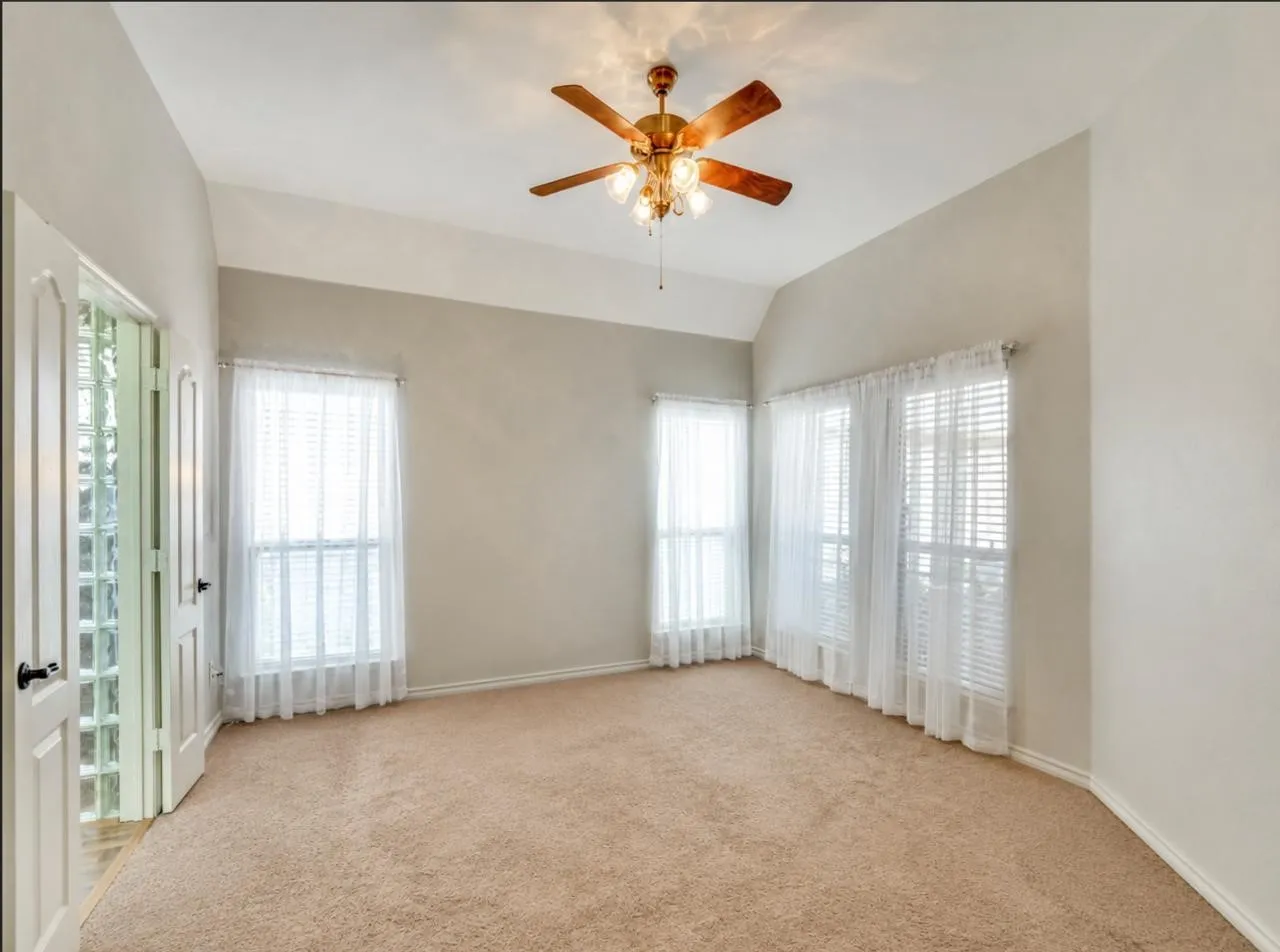 Single Family Residence For Rent in Collin County , 9962 Bell Rock Road, Frisco, Texas 75035, 3 Bedroom, 2 Bathroom, 2 Garage spaces, 2,033 Sqft, built in 2010, mls#21273562, Real Estate Agent in Frisco, Homes For Rent in Collin county, Homes For Rent in Frisco, Realtor in Frisco Texas, Real Estate Brokerage Independent Realty Texas, Luminita Cordes Realtor