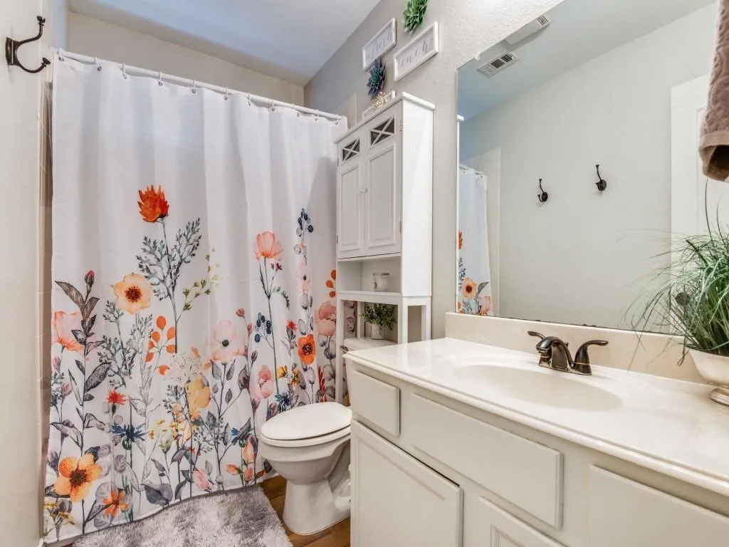 Single Family Residence For Rent in Collin County , 9962 Bell Rock Road, Frisco, Texas 75035, 3 Bedroom, 2 Bathroom, 2 Garage spaces, 2,033 Sqft, built in 2010, mls#21273562, Real Estate Agent in Frisco, Homes For Rent in Collin county, Homes For Rent in Frisco, Realtor in Frisco Texas, Real Estate Brokerage Independent Realty Texas, Luminita Cordes Realtor
