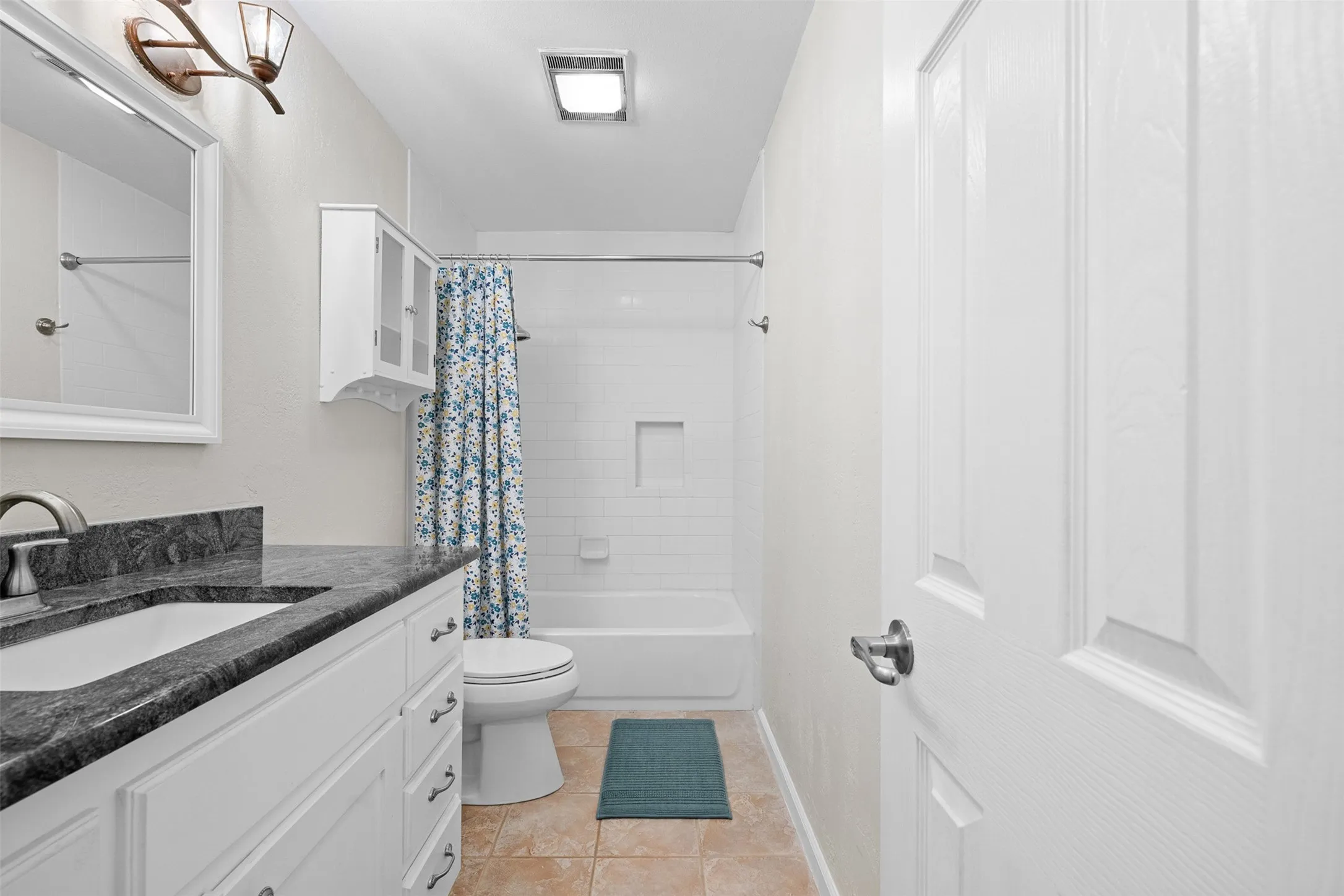 Single Family Residence For Sale in Mc Lennan County , 118 Deer Trail, Bruceville, Texas 76630, 4 Bedroom, 3 Bathroom, Garage spaces, 2,716 Sqft, built in 1980, mls#21273593, Real Estate Agent in Bruceville, Homes For Sale in Mc Lennan county, Homes For Sale in Bruceville, Realtor in Bruceville Texas, Real Estate Brokerage Independent Realty Texas, Luminita Cordes Realtor