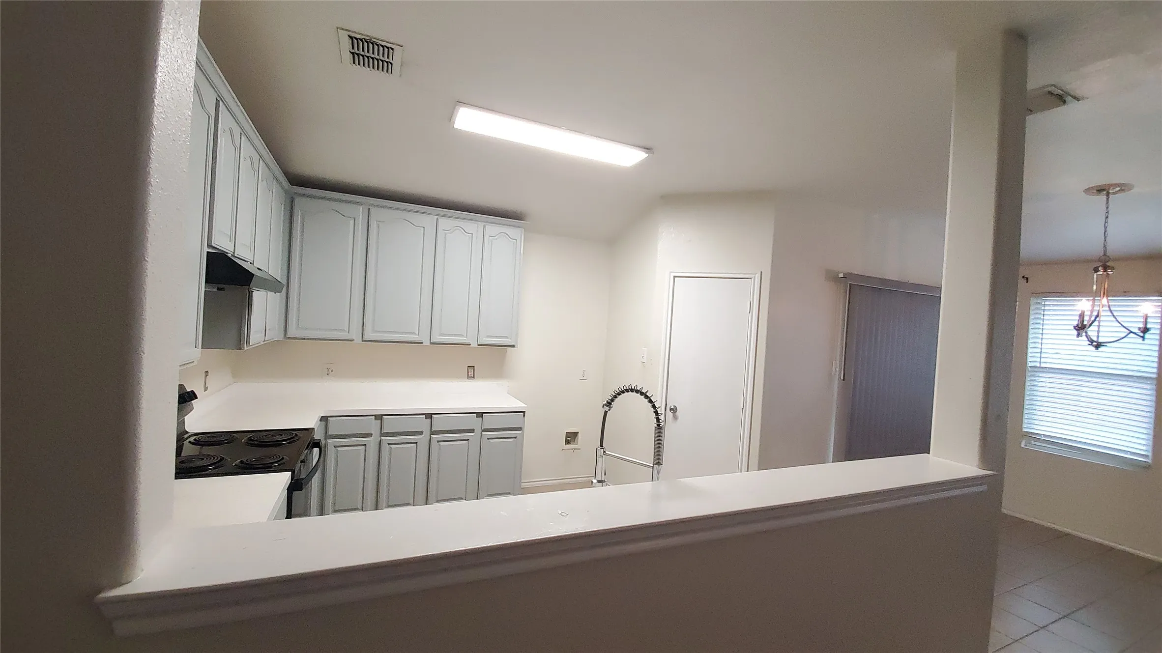 Single Family Residence For Sale in Dallas County , 1118 Bradford Drive, Glenn Heights, Texas 75154, 3 Bedroom, 2 Bathroom, 2 Garage spaces, 1,819 Sqft, built in 2005, mls#21273490, Real Estate Agent in Glenn Heights, Homes For Sale in Dallas county, Homes For Sale in Glenn Heights, Realtor in Glenn Heights Texas, Real Estate Brokerage Independent Realty Texas, Luminita Cordes Realtor