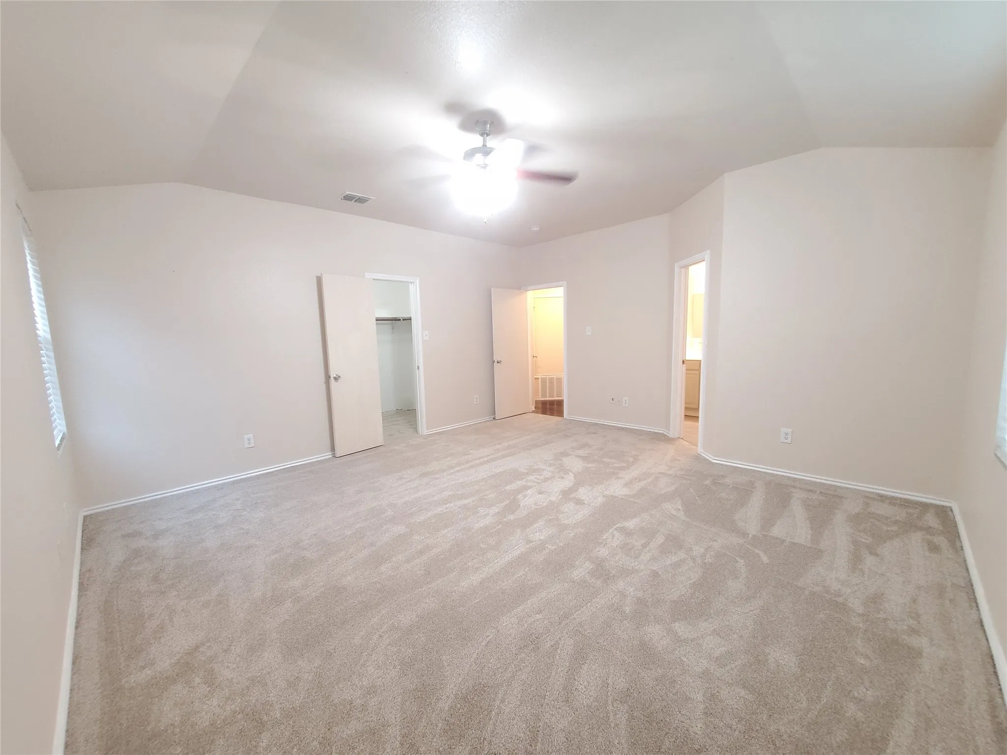 Single Family Residence For Sale in Dallas County , 1118 Bradford Drive, Glenn Heights, Texas 75154, 3 Bedroom, 2 Bathroom, 2 Garage spaces, 1,819 Sqft, built in 2005, mls#21273490, Real Estate Agent in Glenn Heights, Homes For Sale in Dallas county, Homes For Sale in Glenn Heights, Realtor in Glenn Heights Texas, Real Estate Brokerage Independent Realty Texas, Luminita Cordes Realtor