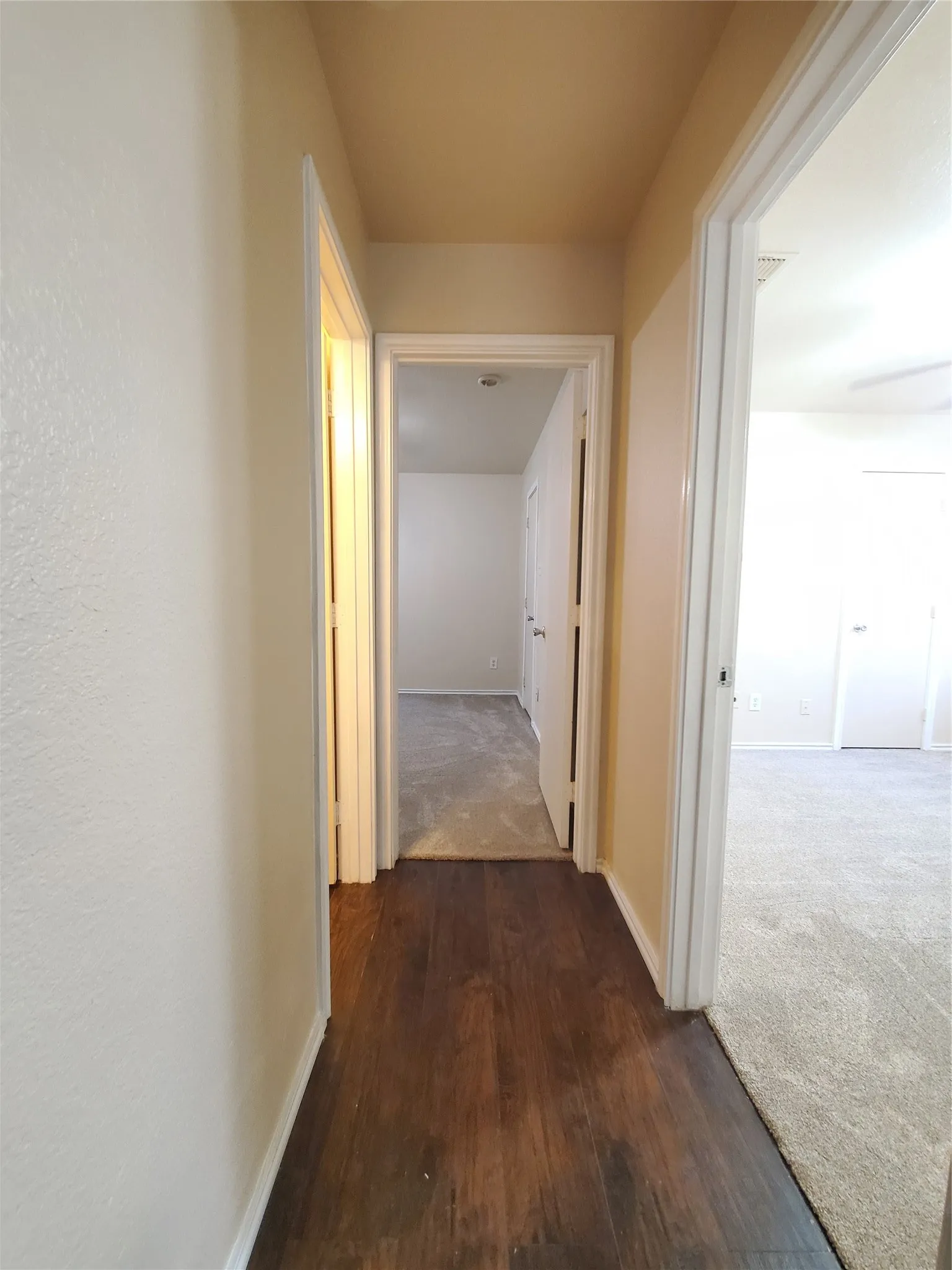 Single Family Residence For Sale in Dallas County , 1118 Bradford Drive, Glenn Heights, Texas 75154, 3 Bedroom, 2 Bathroom, 2 Garage spaces, 1,819 Sqft, built in 2005, mls#21273490, Real Estate Agent in Glenn Heights, Homes For Sale in Dallas county, Homes For Sale in Glenn Heights, Realtor in Glenn Heights Texas, Real Estate Brokerage Independent Realty Texas, Luminita Cordes Realtor