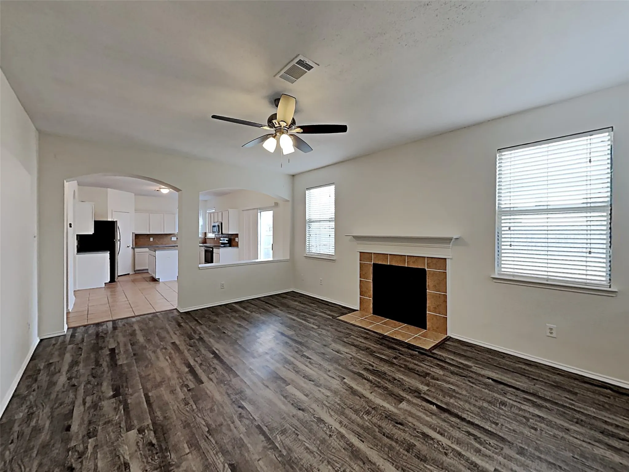 Single Family Residence For Sale in Tarrant County , 8212 Dynasty, Fort Worth, Texas 76123, 4 Bedroom, 3 Bathroom, 2 Garage spaces, 2,355 Sqft, built in 2001, mls#21272172, Real Estate Agent in Fort Worth, Homes For Sale in Tarrant county, Homes For Sale in Fort Worth, Realtor in Fort Worth Texas, Real Estate Brokerage Independent Realty Texas, Luminita Cordes Realtor