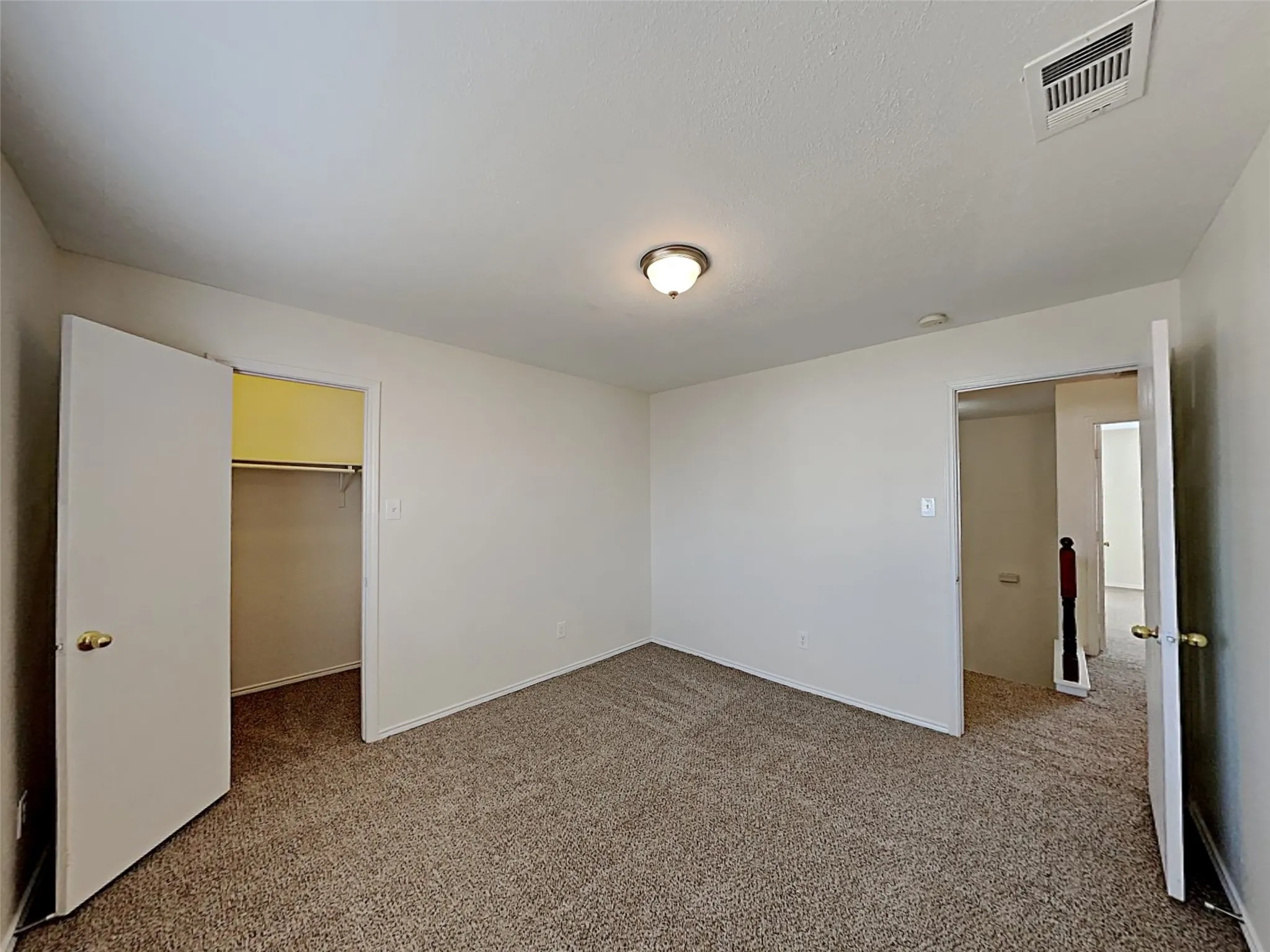 Single Family Residence For Sale in Tarrant County , 8212 Dynasty, Fort Worth, Texas 76123, 4 Bedroom, 3 Bathroom, 2 Garage spaces, 2,355 Sqft, built in 2001, mls#21272172, Real Estate Agent in Fort Worth, Homes For Sale in Tarrant county, Homes For Sale in Fort Worth, Realtor in Fort Worth Texas, Real Estate Brokerage Independent Realty Texas, Luminita Cordes Realtor