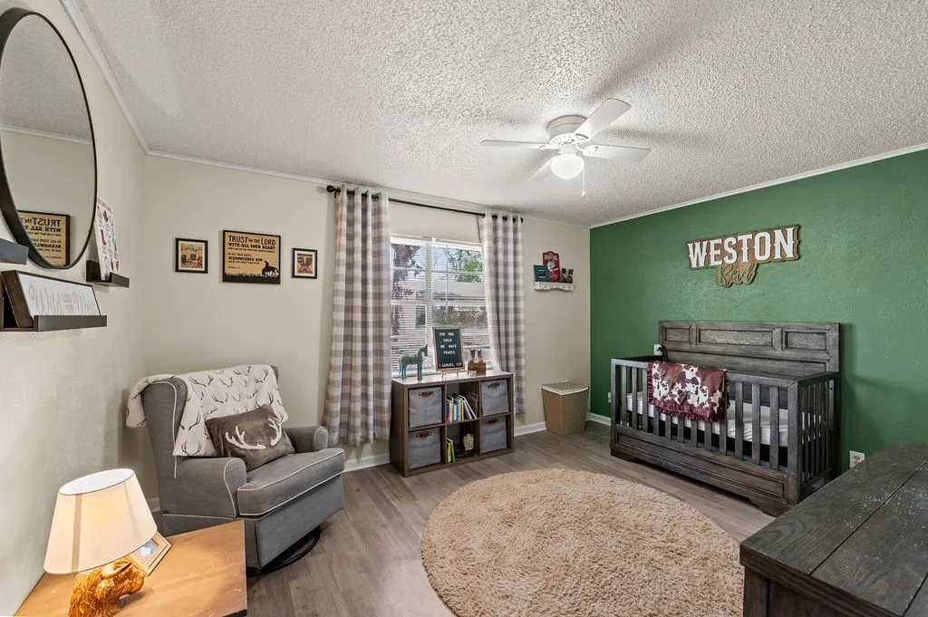 Single Family Residence For Sale in Wood County , 725 W BLAIR ST, Mineola, Texas 75773, 4 Bedroom, 2 Bathroom, 2 Garage spaces, 2,246 Sqft, built in 1975, mls#21273616, Real Estate Agent in Mineola, Homes For Sale in Wood county, Homes For Sale in Mineola, Realtor in Mineola Texas, Real Estate Brokerage Independent Realty Texas, Luminita Cordes Realtor