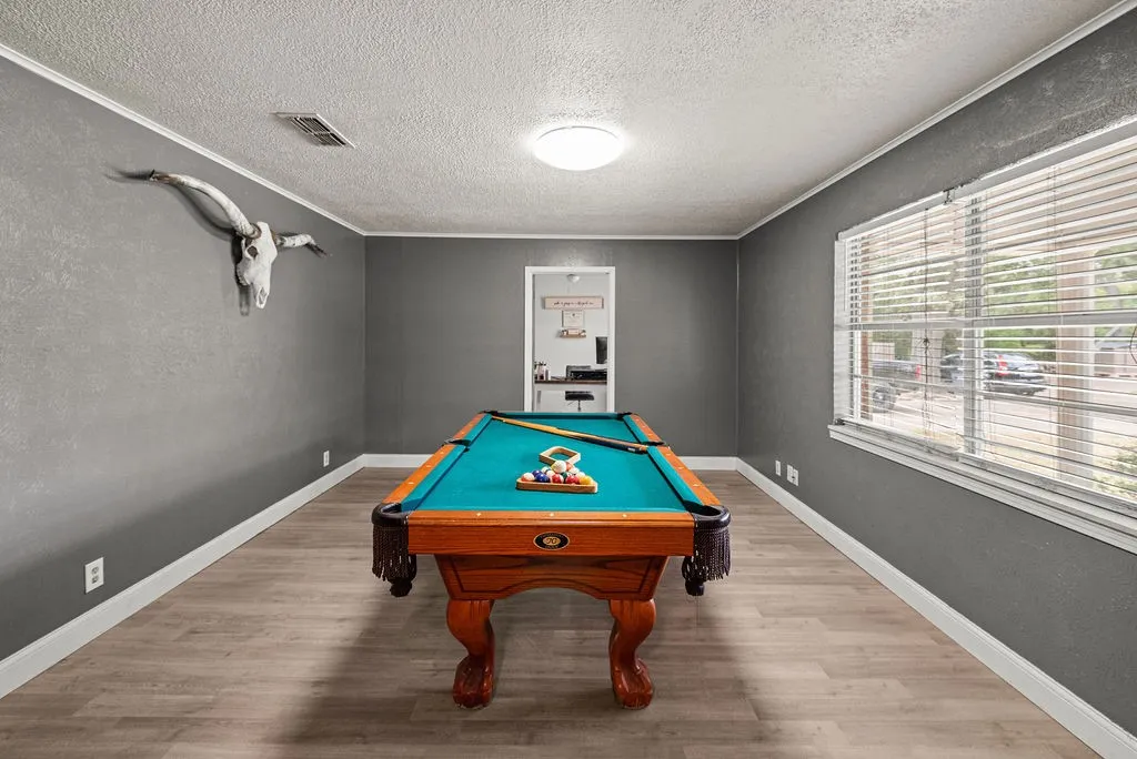 Single Family Residence For Sale in Wood County , 725 W BLAIR ST, Mineola, Texas 75773, 4 Bedroom, 2 Bathroom, 2 Garage spaces, 2,246 Sqft, built in 1975, mls#21273616, Real Estate Agent in Mineola, Homes For Sale in Wood county, Homes For Sale in Mineola, Realtor in Mineola Texas, Real Estate Brokerage Independent Realty Texas, Luminita Cordes Realtor