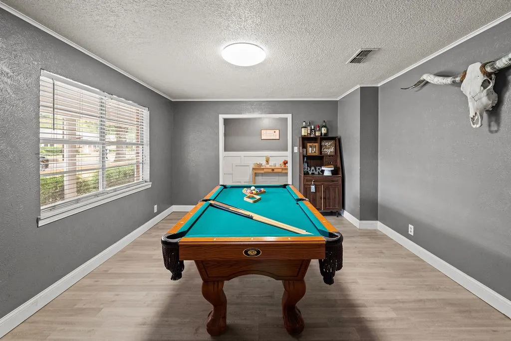 Single Family Residence For Sale in Wood County , 725 W BLAIR ST, Mineola, Texas 75773, 4 Bedroom, 2 Bathroom, 2 Garage spaces, 2,246 Sqft, built in 1975, mls#21273616, Real Estate Agent in Mineola, Homes For Sale in Wood county, Homes For Sale in Mineola, Realtor in Mineola Texas, Real Estate Brokerage Independent Realty Texas, Luminita Cordes Realtor