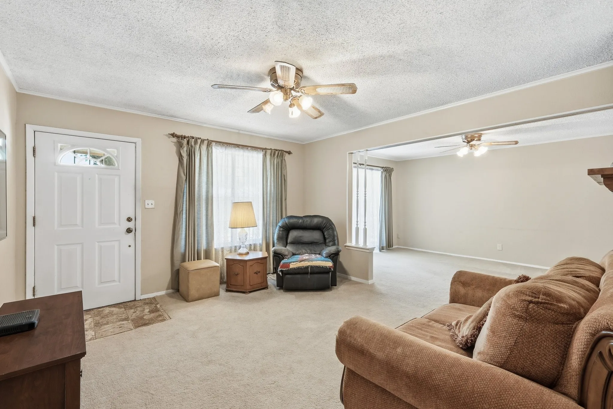 Single Family Residence For Sale in Tarrant County , 1309 De Ridder Avenue, Fort Worth, Texas 76106, 3 Bedroom, 1 Bathroom, Garage spaces, 1,128 Sqft, built in 1959, mls#21266307, Real Estate Agent in Fort Worth, Homes For Sale in Tarrant county, Homes For Sale in Fort Worth, Realtor in Fort Worth Texas, Real Estate Brokerage Independent Realty Texas, Luminita Cordes Realtor