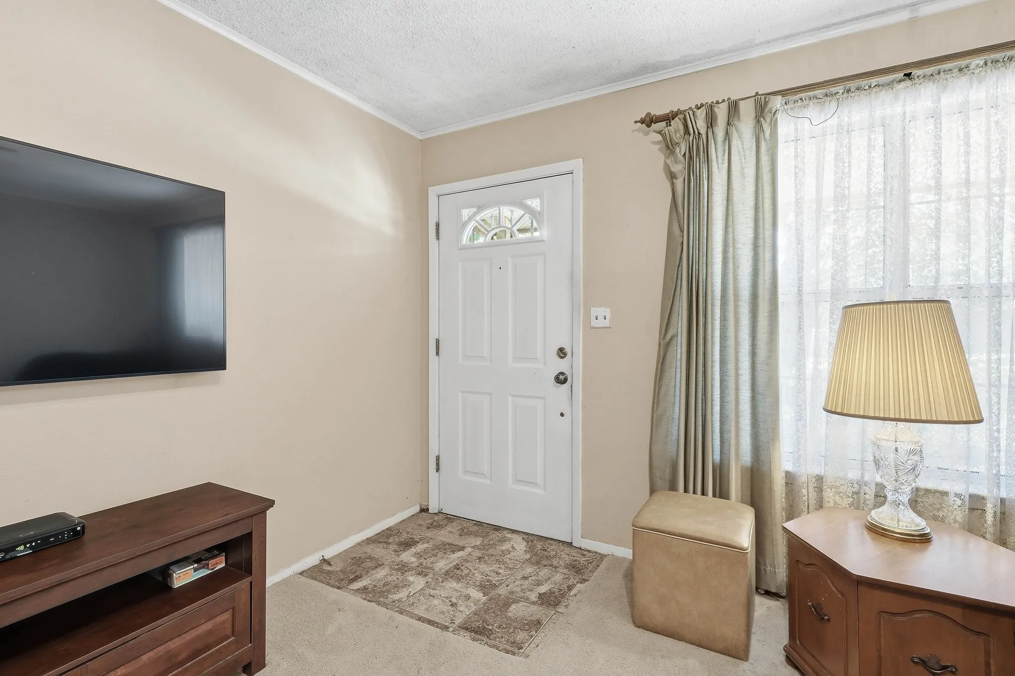 Single Family Residence For Sale in Tarrant County , 1309 De Ridder Avenue, Fort Worth, Texas 76106, 3 Bedroom, 1 Bathroom, Garage spaces, 1,128 Sqft, built in 1959, mls#21266307, Real Estate Agent in Fort Worth, Homes For Sale in Tarrant county, Homes For Sale in Fort Worth, Realtor in Fort Worth Texas, Real Estate Brokerage Independent Realty Texas, Luminita Cordes Realtor
