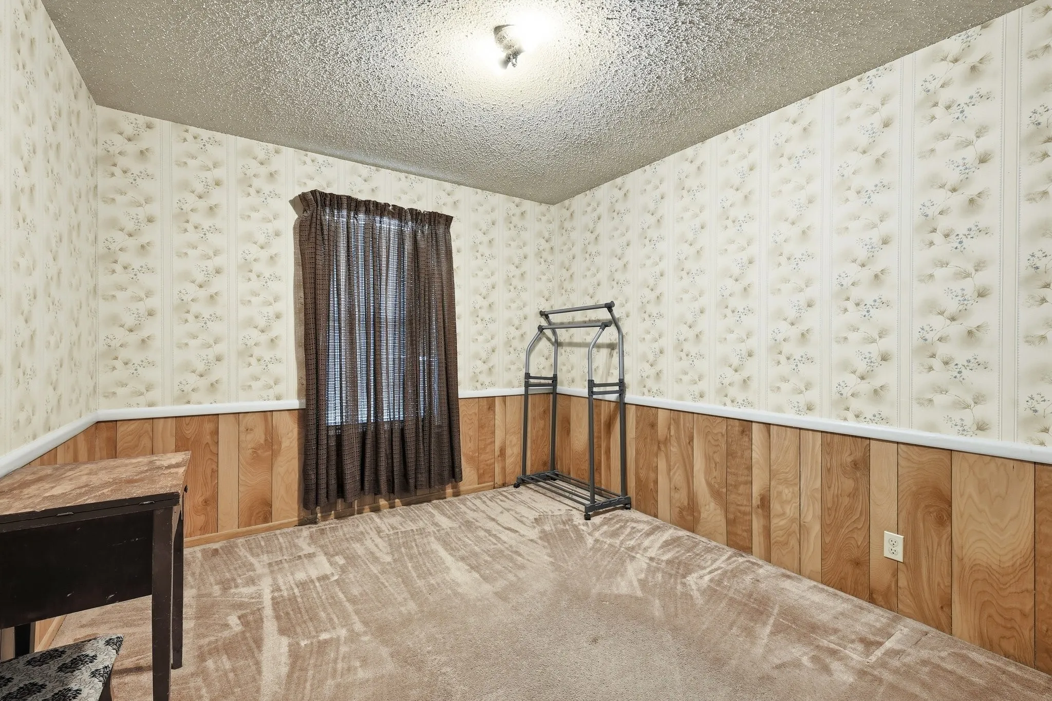 Single Family Residence For Sale in Tarrant County , 1309 De Ridder Avenue, Fort Worth, Texas 76106, 3 Bedroom, 1 Bathroom, Garage spaces, 1,128 Sqft, built in 1959, mls#21266307, Real Estate Agent in Fort Worth, Homes For Sale in Tarrant county, Homes For Sale in Fort Worth, Realtor in Fort Worth Texas, Real Estate Brokerage Independent Realty Texas, Luminita Cordes Realtor