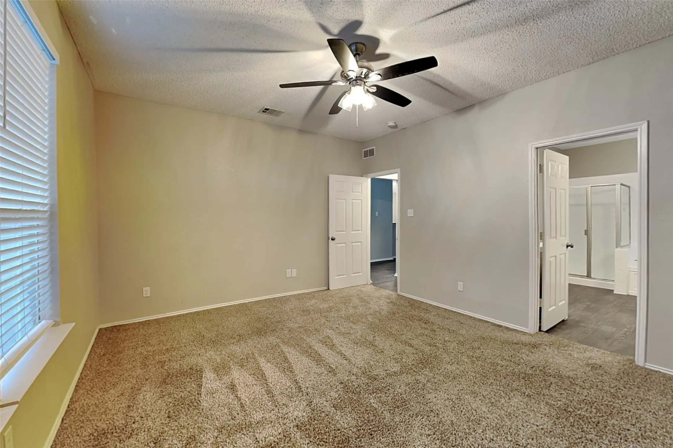 Single Family Residence For Rent in Dallas County , 2312 Gerber Drive, Mesquite, Texas 75181, 4 Bedroom, 3 Bathroom, 2 Garage spaces, 2,285 Sqft, built in 1996, mls#21273643, Real Estate Agent in Mesquite, Homes For Rent in Dallas county, Homes For Rent in Mesquite, Realtor in Mesquite Texas, Real Estate Brokerage Independent Realty Texas, Luminita Cordes Realtor