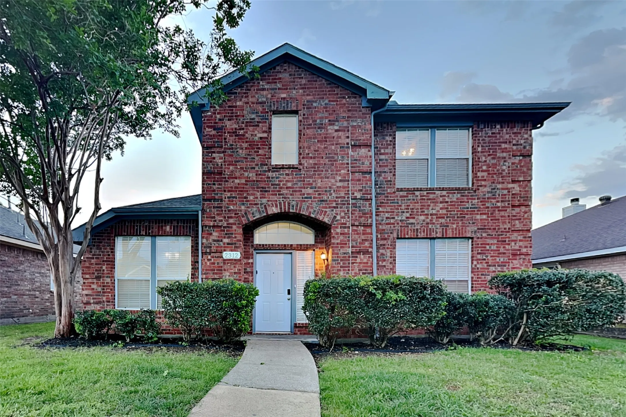 Single Family Residence For Rent in Dallas County , 2312 Gerber Drive, Mesquite, Texas 75181, 4 Bedroom, 3 Bathroom, 2 Garage spaces, 2,285 Sqft, built in 1996, mls#21273643, Real Estate Agent in Mesquite, Homes For Rent in Dallas county, Homes For Rent in Mesquite, Realtor in Mesquite Texas, Real Estate Brokerage Independent Realty Texas, Luminita Cordes Realtor
