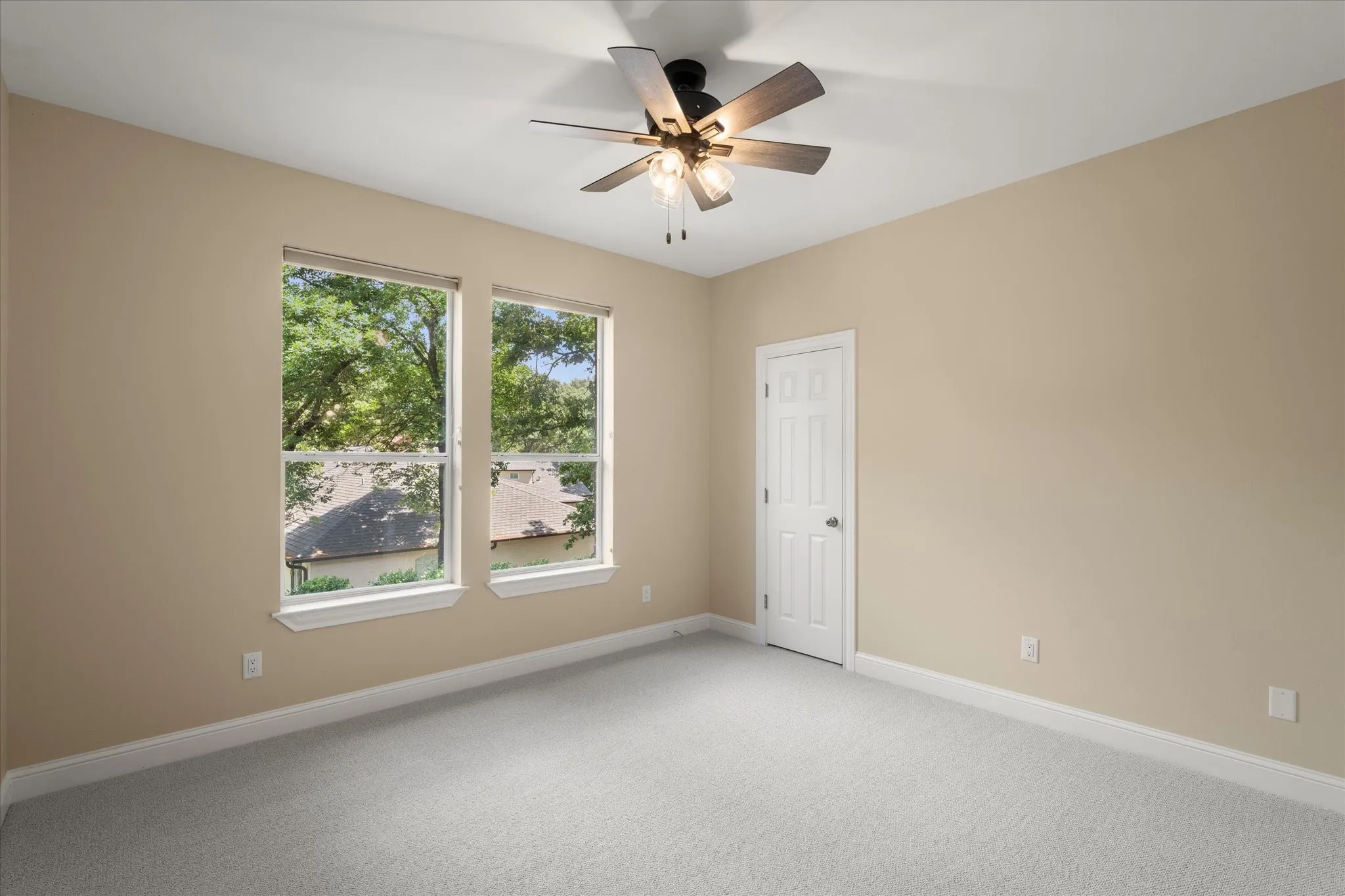 Single Family Residence For Sale in Wood County , 1222 Private Road 5980, Yantis, Texas 75497, 4 Bedrooms, 4 Bathrooms, 3 Garage spaces, 3,762 Sqft, built in 2000, Price $1,090,000, mls#21269120, Real Estate Agent in Yantis, Homes For Sale in Wood county, Homes For Sale in Yantis, Realtor in Yantis Texas, Real Estate Brokerage Independent Realty Texas, Luminita Cordes Realtor