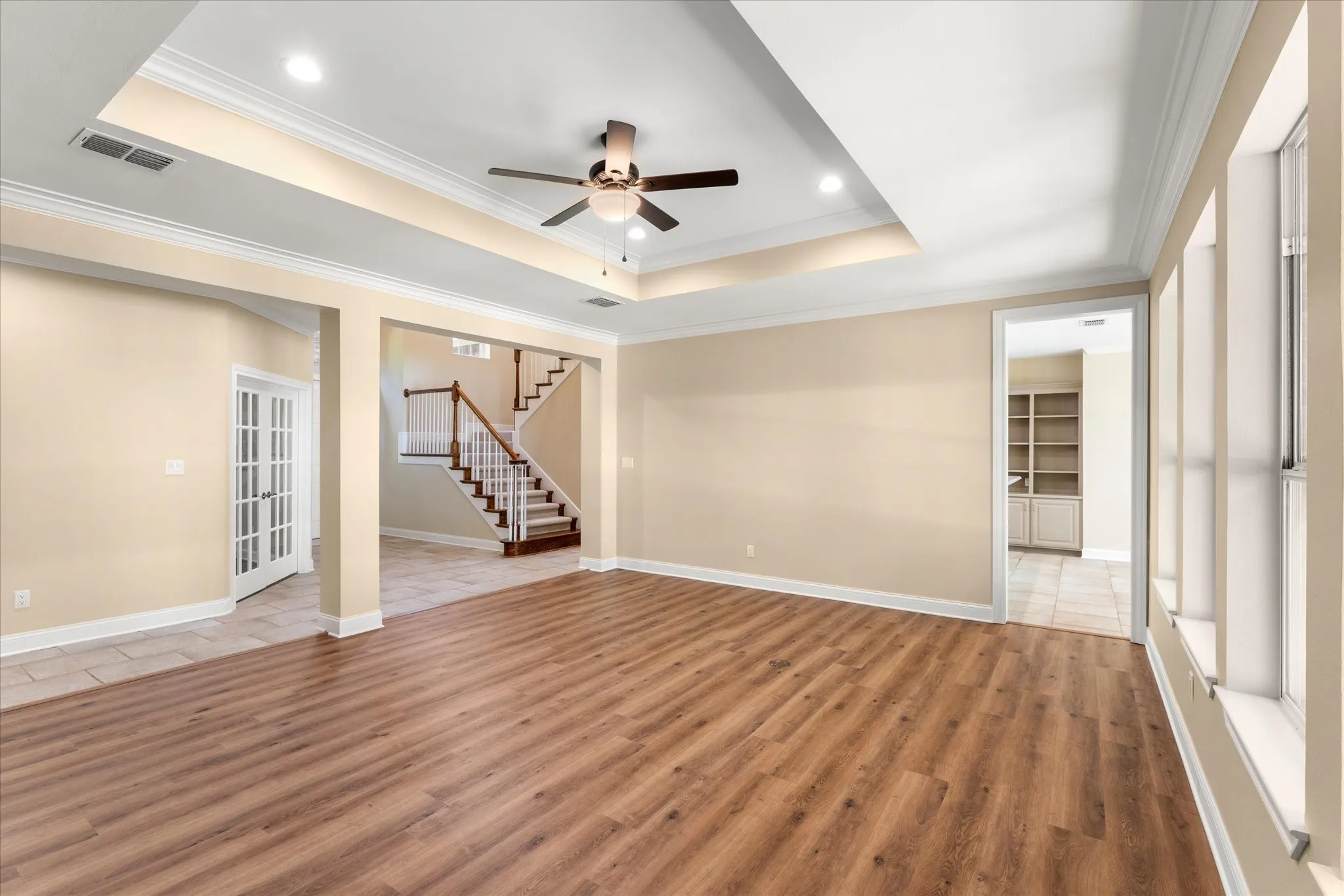 Single Family Residence For Sale in Wood County , 1222 Private Road 5980, Yantis, Texas 75497, 4 Bedrooms, 4 Bathrooms, 3 Garage spaces, 3,762 Sqft, built in 2000, Price $1,090,000, mls#21269120, Real Estate Agent in Yantis, Homes For Sale in Wood county, Homes For Sale in Yantis, Realtor in Yantis Texas, Real Estate Brokerage Independent Realty Texas, Luminita Cordes Realtor
