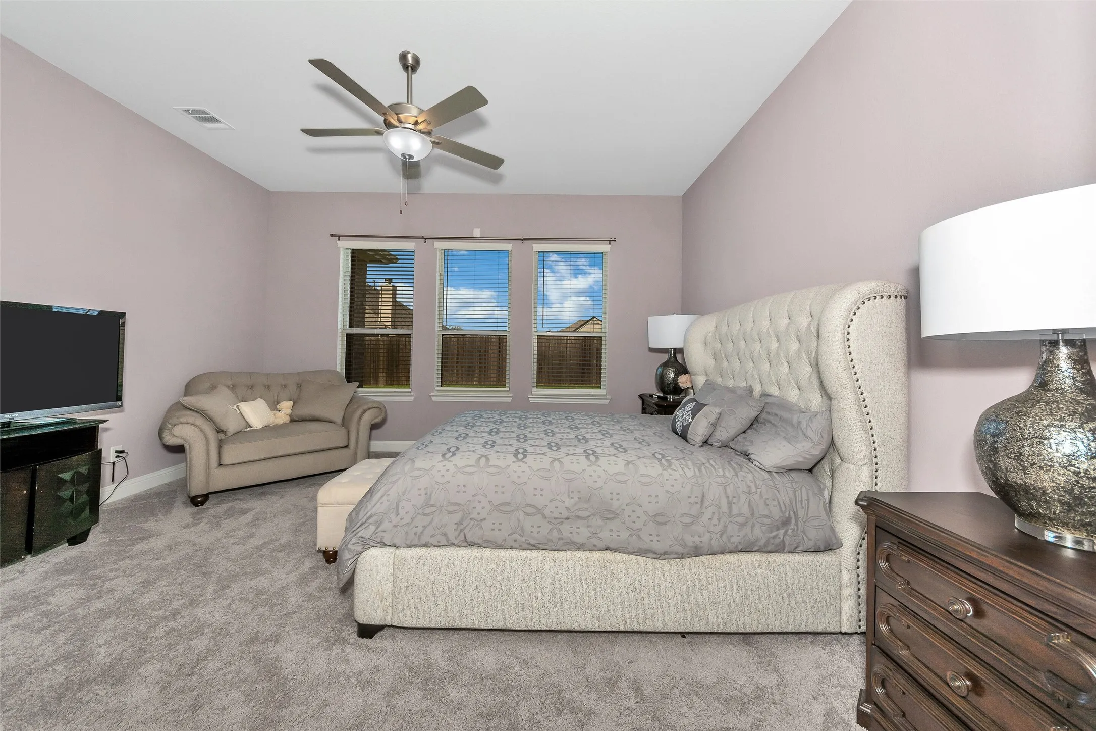 Single Family Residence For Sale in Dallas County , 1420 Kendal Drive, De Soto, Texas 75115, 4 Bedroom, 4 Bathroom, 2 Garage spaces, 2,762 Sqft, built in 2023, Price $464,900, mls#21264584, Real Estate Agent in De Soto, Homes For Sale in Dallas county, Homes For Sale in De Soto, Realtor in De Soto Texas, Real Estate Brokerage Independent Realty Texas, Luminita Cordes Realtor