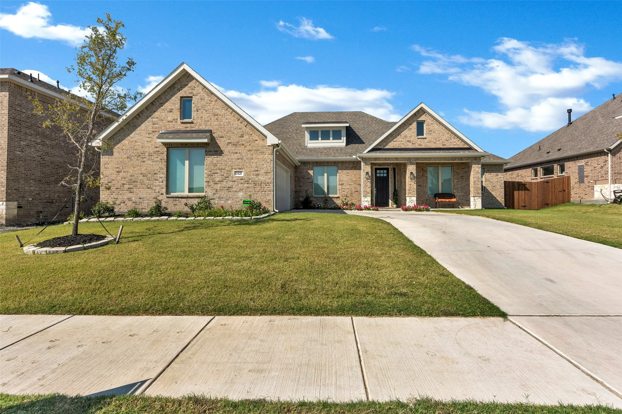 Single Family Residence For Sale in Dallas County , 1420 Kendal Drive, De Soto, Texas 75115, 4 Bedroom, 4 Bathroom, 2 Garage spaces, 2,762 Sqft, built in 2023, Price $464,900, mls#21264584, Real Estate Agent in De Soto, Homes For Sale in Dallas county, Homes For Sale in De Soto, Realtor in De Soto Texas, Real Estate Brokerage Independent Realty Texas, Luminita Cordes Realtor