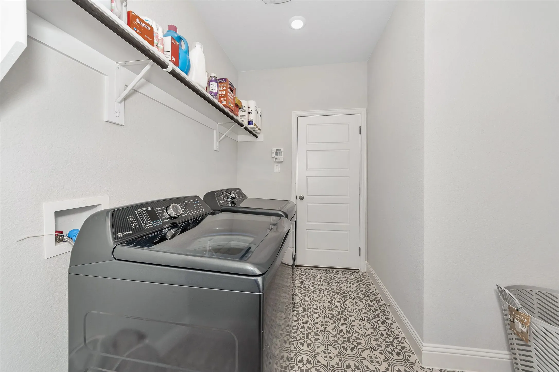 Single Family Residence For Sale in Dallas County , 1420 Kendal Drive, De Soto, Texas 75115, 4 Bedroom, 4 Bathroom, 2 Garage spaces, 2,762 Sqft, built in 2023, Price $464,900, mls#21264584, Real Estate Agent in De Soto, Homes For Sale in Dallas county, Homes For Sale in De Soto, Realtor in De Soto Texas, Real Estate Brokerage Independent Realty Texas, Luminita Cordes Realtor