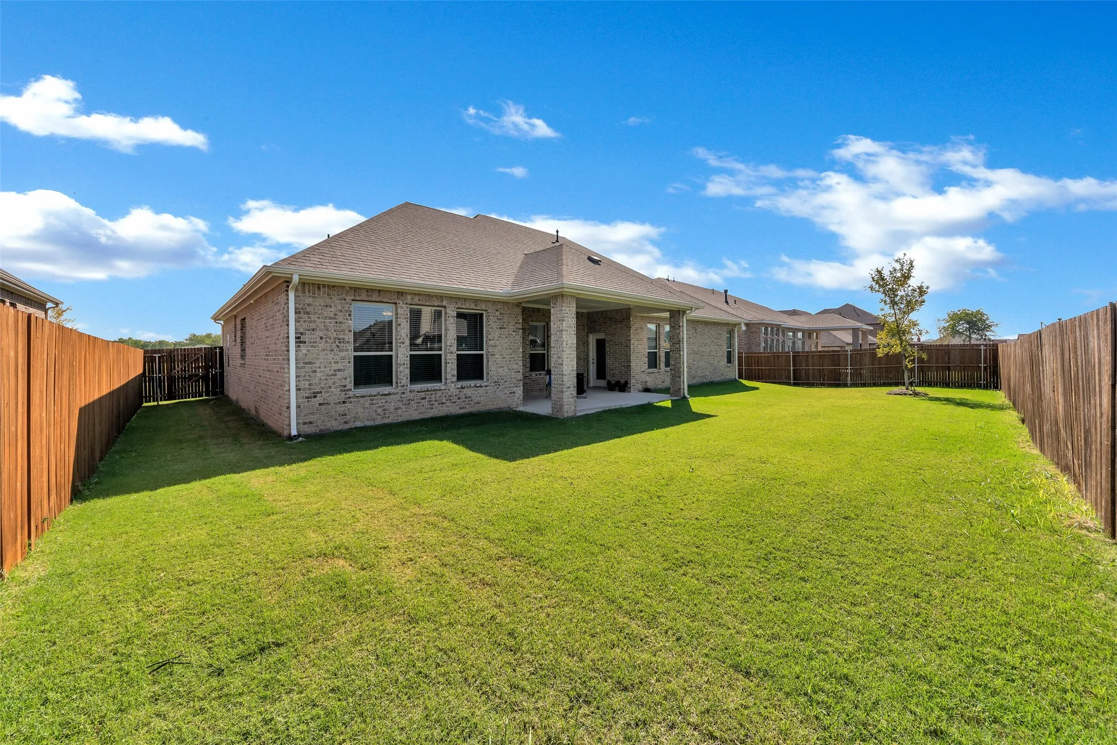 Single Family Residence For Sale in Dallas County , 1420 Kendal Drive, De Soto, Texas 75115, 4 Bedroom, 4 Bathroom, 2 Garage spaces, 2,762 Sqft, built in 2023, Price $464,900, mls#21264584, Real Estate Agent in De Soto, Homes For Sale in Dallas county, Homes For Sale in De Soto, Realtor in De Soto Texas, Real Estate Brokerage Independent Realty Texas, Luminita Cordes Realtor