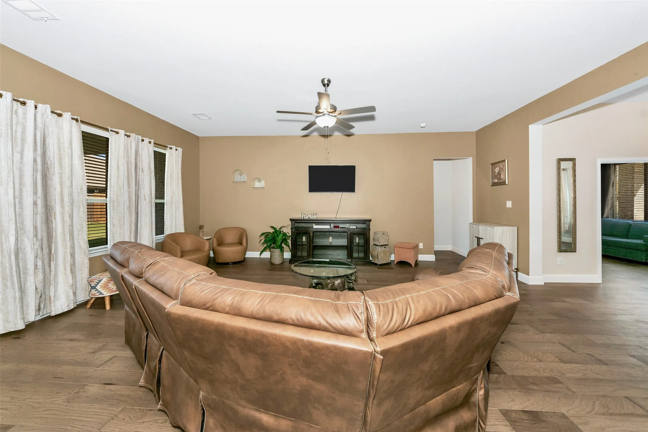 Single Family Residence For Sale in Dallas County , 1420 Kendal Drive, De Soto, Texas 75115, 4 Bedroom, 4 Bathroom, 2 Garage spaces, 2,762 Sqft, built in 2023, Price $464,900, mls#21264584, Real Estate Agent in De Soto, Homes For Sale in Dallas county, Homes For Sale in De Soto, Realtor in De Soto Texas, Real Estate Brokerage Independent Realty Texas, Luminita Cordes Realtor