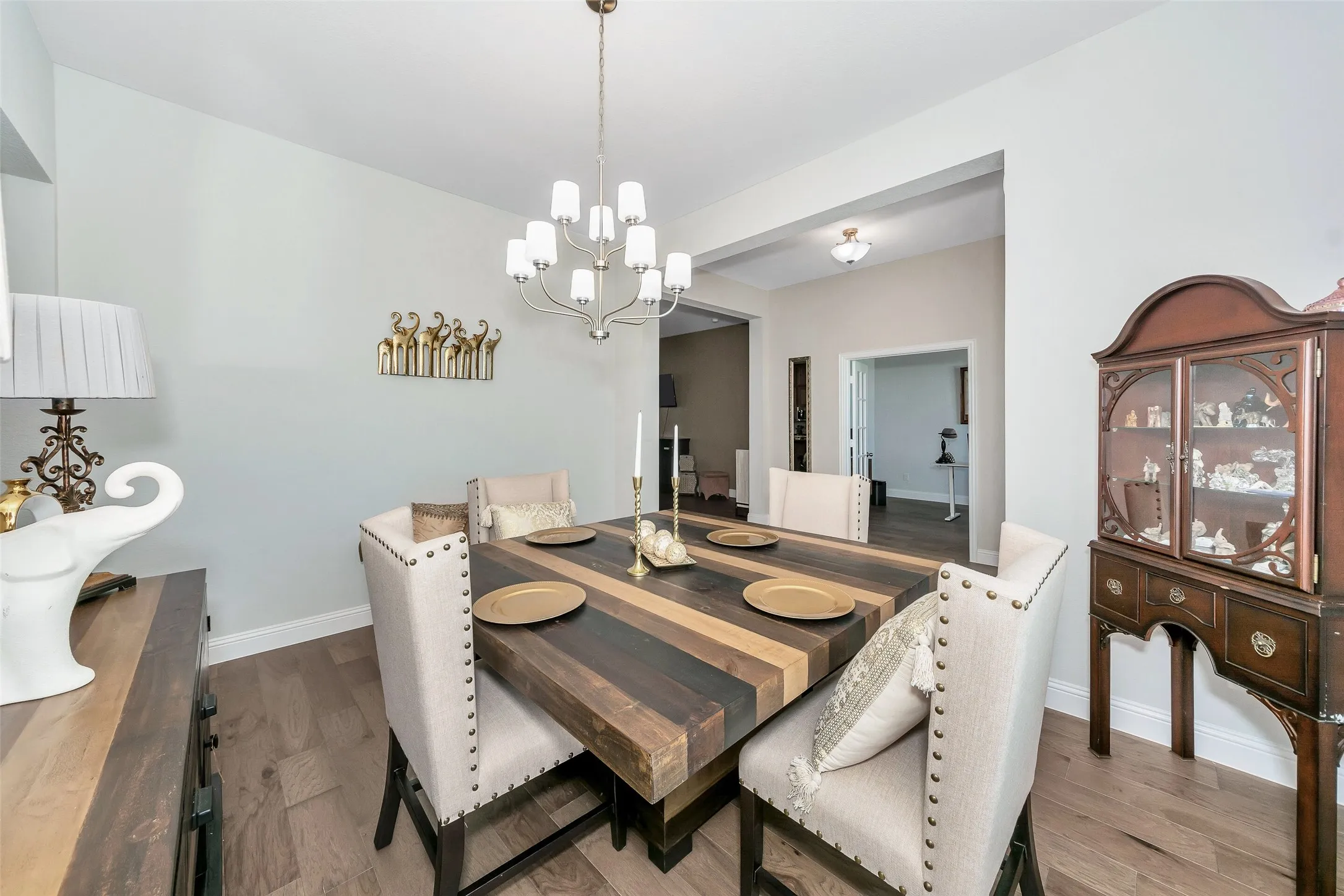 Single Family Residence For Sale in Dallas County , 1420 Kendal Drive, De Soto, Texas 75115, 4 Bedroom, 4 Bathroom, 2 Garage spaces, 2,762 Sqft, built in 2023, Price $464,900, mls#21264584, Real Estate Agent in De Soto, Homes For Sale in Dallas county, Homes For Sale in De Soto, Realtor in De Soto Texas, Real Estate Brokerage Independent Realty Texas, Luminita Cordes Realtor