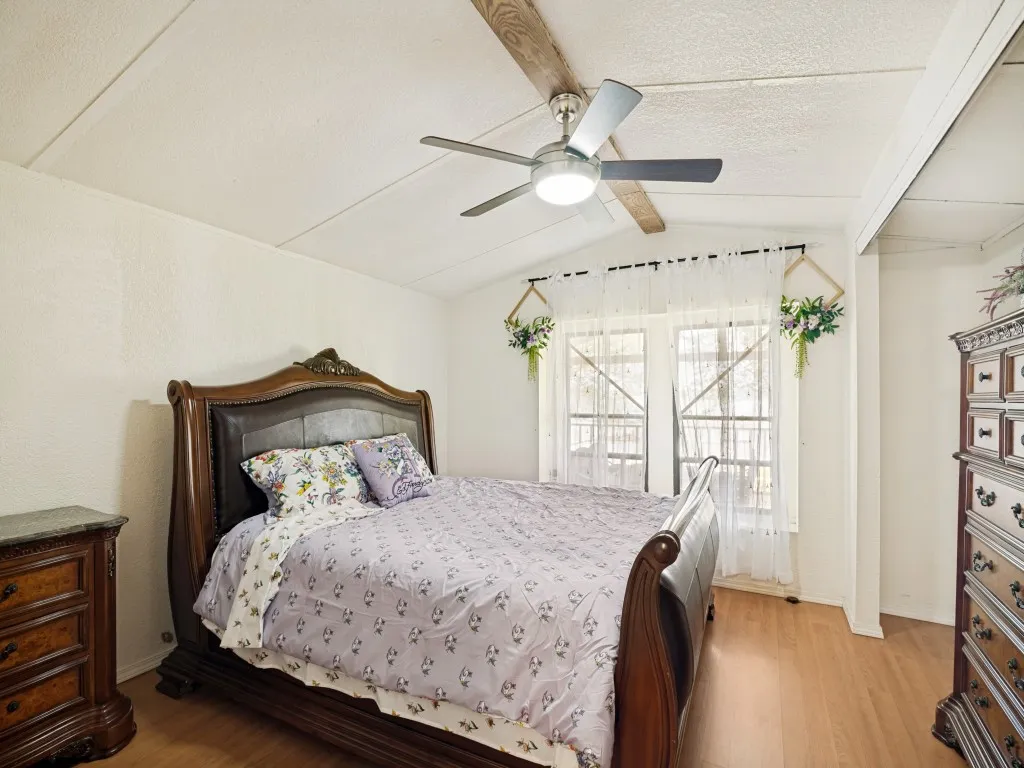 Bedroom with ceiling fan
