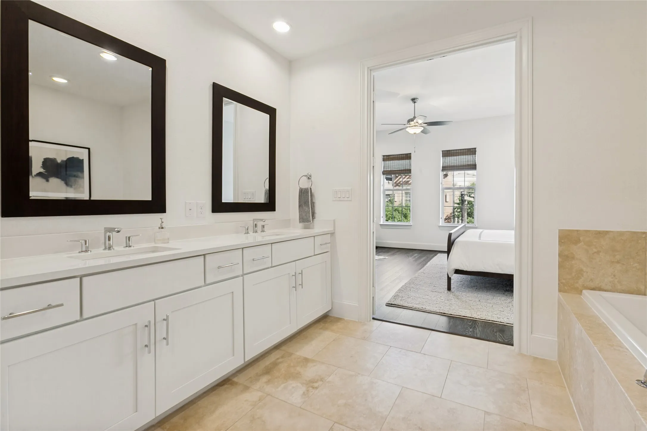 Double vanity