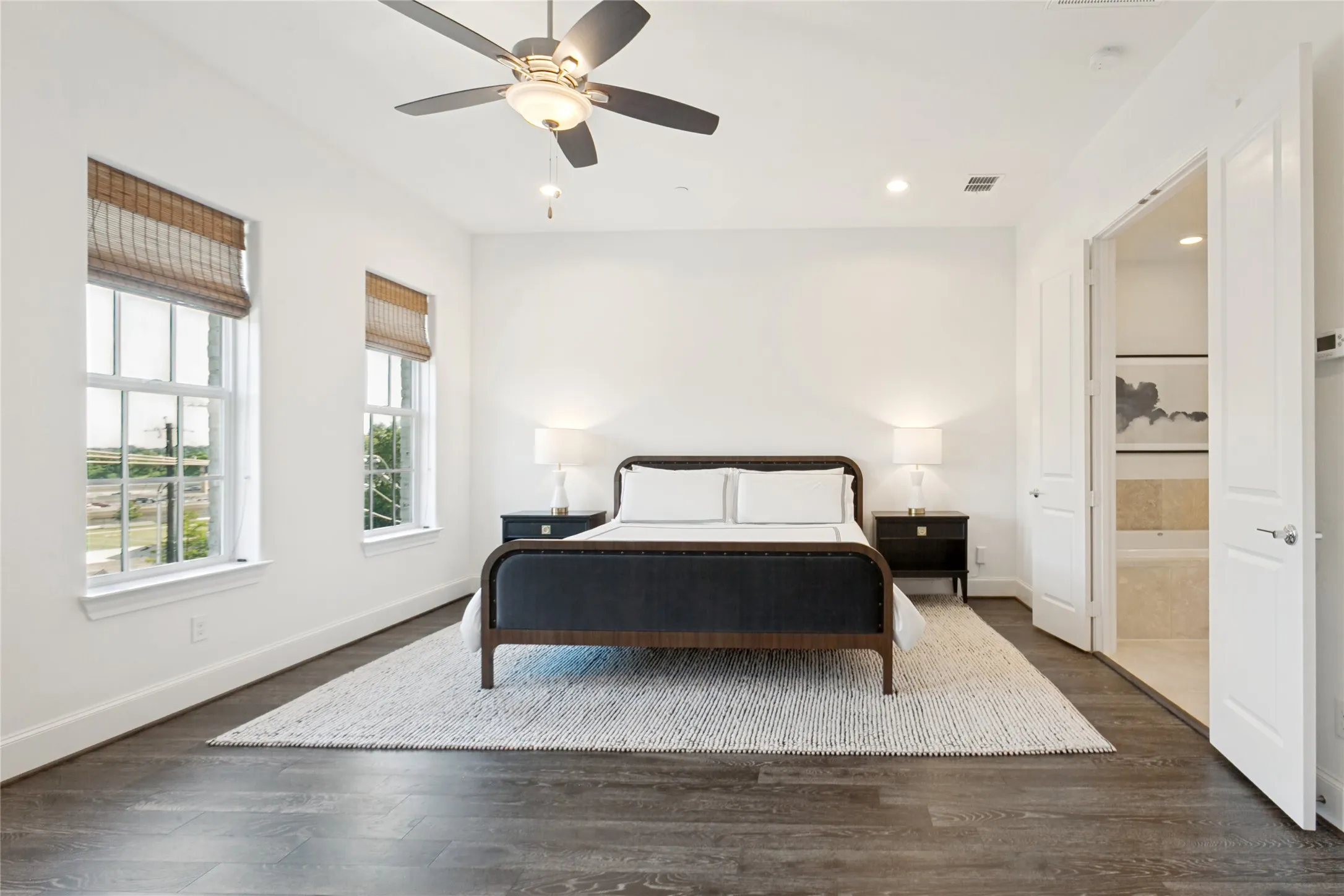 Townhouse For Sale in Dallas County , 7333 Valley View Lane 604, Dallas, Texas 75240, 2 Bedroom, 3 Bathroom, 2 Garage spaces, 1,984 Sqft, built in 2019, mls#21273356, Real Estate Agent in Dallas, Homes For Sale in Dallas county, Homes For Sale in Dallas, Realtor in Dallas Texas, Real Estate Brokerage Independent Realty Texas, Luminita Cordes Realtor