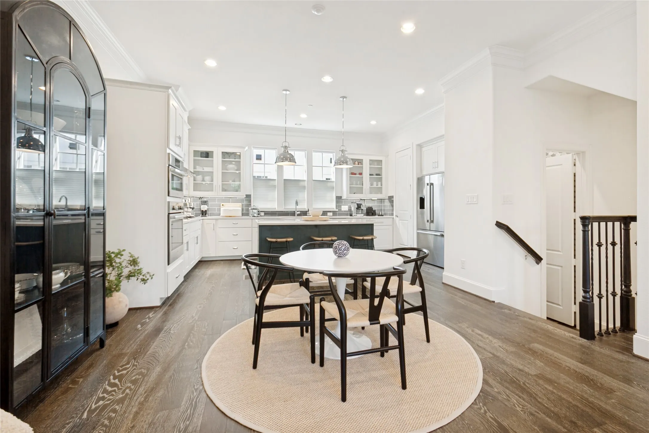 Townhouse For Sale in Dallas County , 7333 Valley View Lane 604, Dallas, Texas 75240, 2 Bedroom, 3 Bathroom, 2 Garage spaces, 1,984 Sqft, built in 2019, mls#21273356, Real Estate Agent in Dallas, Homes For Sale in Dallas county, Homes For Sale in Dallas, Realtor in Dallas Texas, Real Estate Brokerage Independent Realty Texas, Luminita Cordes Realtor