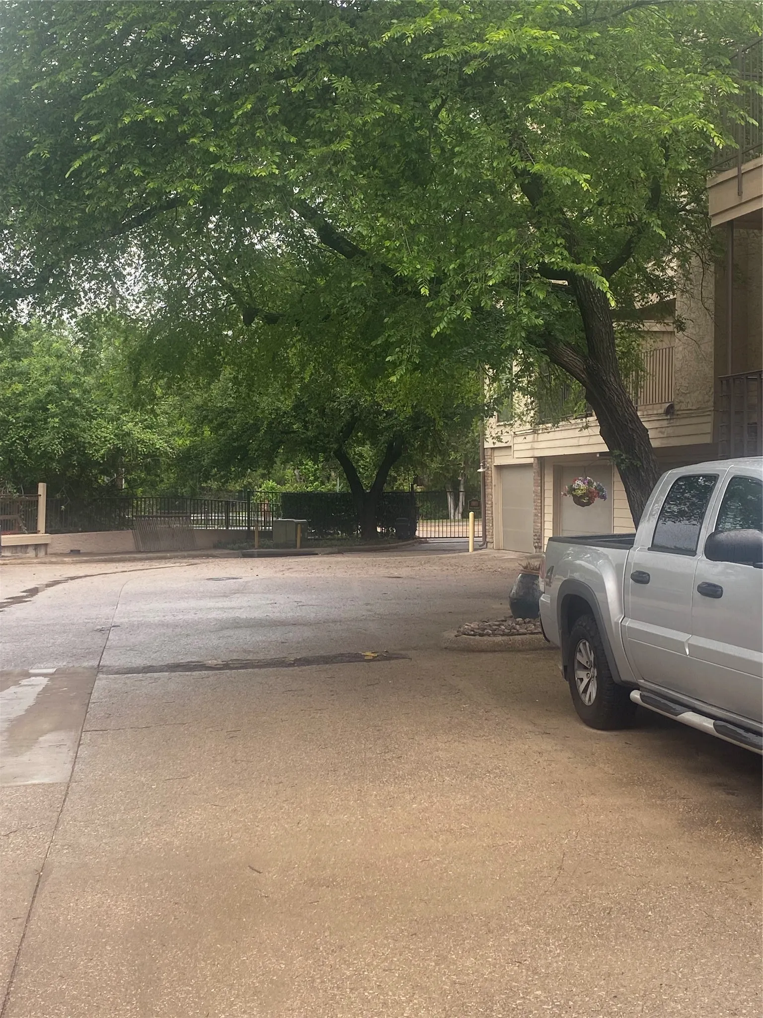 Condominium For Rent in Dallas County , 4777 Cedar Springs Road 5B, Dallas, Texas 75219, 2 Bedrooms, 2 Bathrooms, Garage spaces, 1,000 Sqft, built in 1983, Price $1,500, mls#21273688, Real Estate Agent in Dallas, Homes For Rent in Dallas county, Homes For Rent in Dallas, Realtor in Dallas Texas, Real Estate Brokerage Independent Realty Texas, Luminita Cordes Realtor