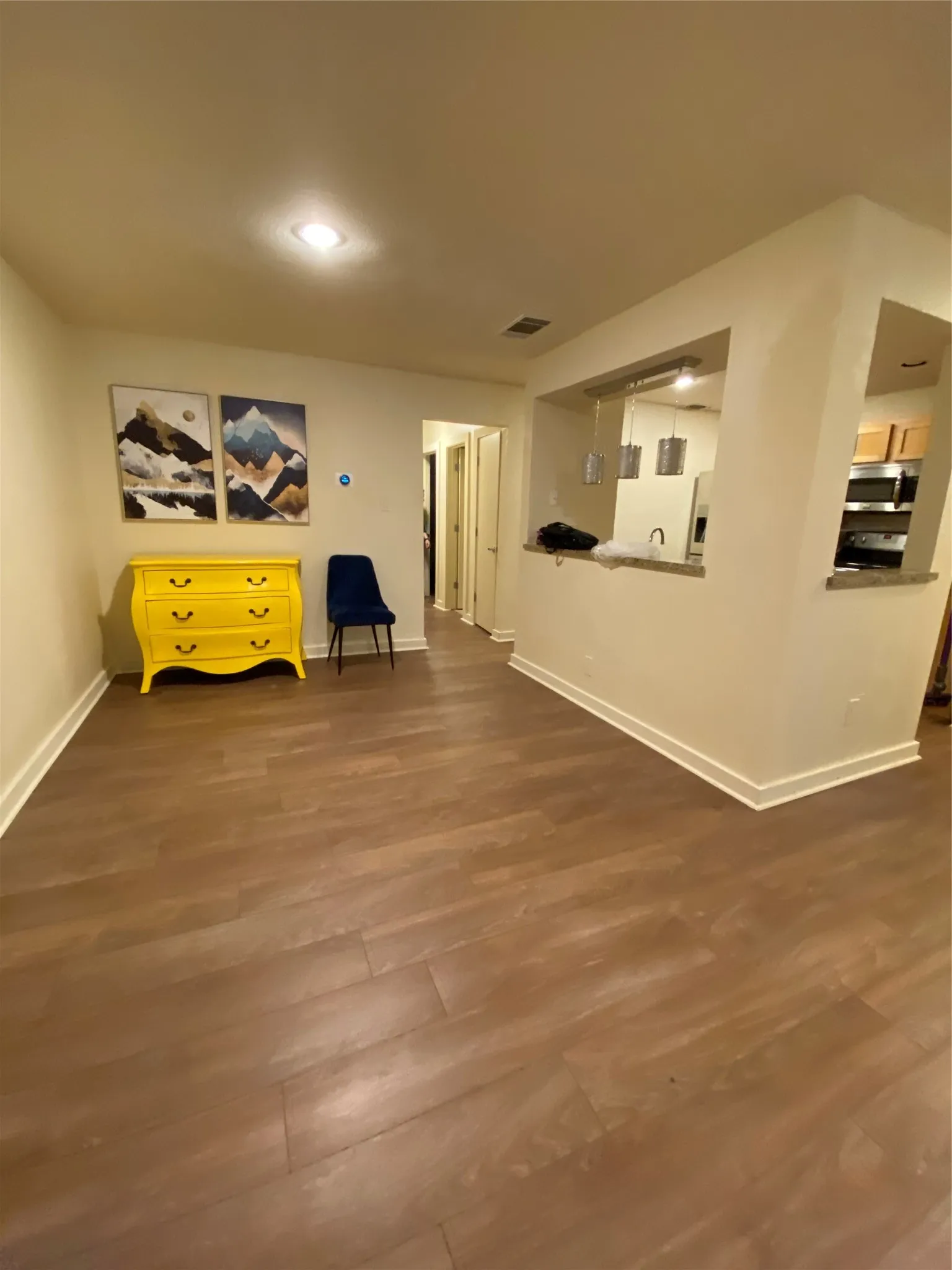 Condominium For Rent in Dallas County , 4777 Cedar Springs Road 5B, Dallas, Texas 75219, 2 Bedrooms, 2 Bathrooms, Garage spaces, 1,000 Sqft, built in 1983, Price $1,500, mls#21273688, Real Estate Agent in Dallas, Homes For Rent in Dallas county, Homes For Rent in Dallas, Realtor in Dallas Texas, Real Estate Brokerage Independent Realty Texas, Luminita Cordes Realtor