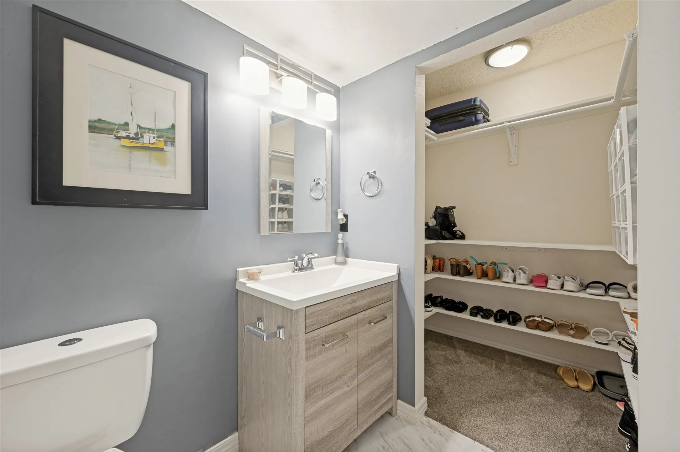 Condominium For Sale in Dallas County , 5325 Bent Tree Forest Drive 2248, Dallas, Texas 75248, 2 Bedroom, 3 Bathroom, 2 Garage spaces, 1,324 Sqft, built in 1983, mls#21268191, Real Estate Agent in Dallas, Homes For Sale in Dallas county, Homes For Sale in Dallas, Realtor in Dallas Texas, Real Estate Brokerage Independent Realty Texas, Luminita Cordes Realtor