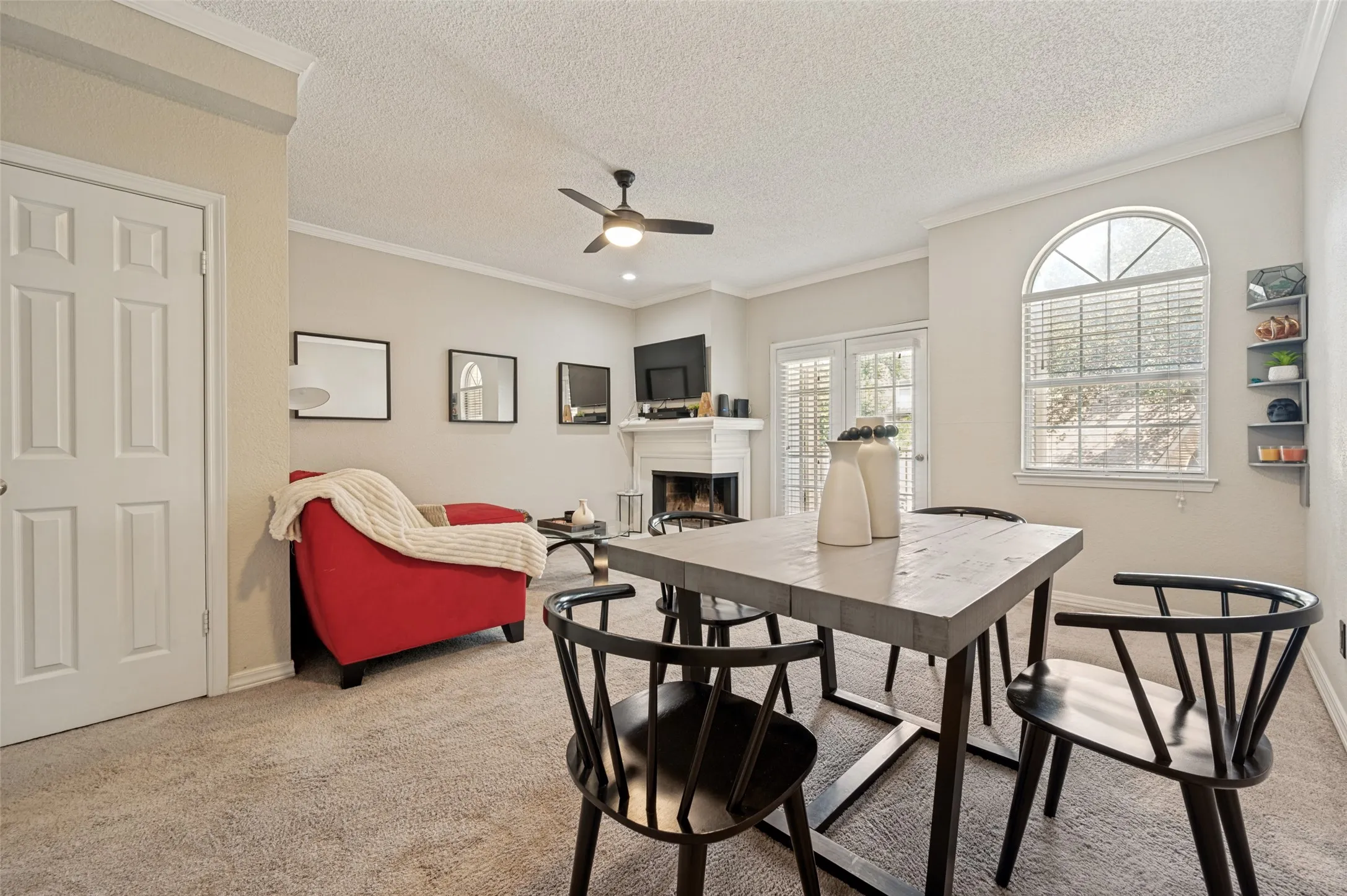 Condominium For Sale in Dallas County , 5325 Bent Tree Forest Drive 2248, Dallas, Texas 75248, 2 Bedroom, 3 Bathroom, 2 Garage spaces, 1,324 Sqft, built in 1983, mls#21268191, Real Estate Agent in Dallas, Homes For Sale in Dallas county, Homes For Sale in Dallas, Realtor in Dallas Texas, Real Estate Brokerage Independent Realty Texas, Luminita Cordes Realtor